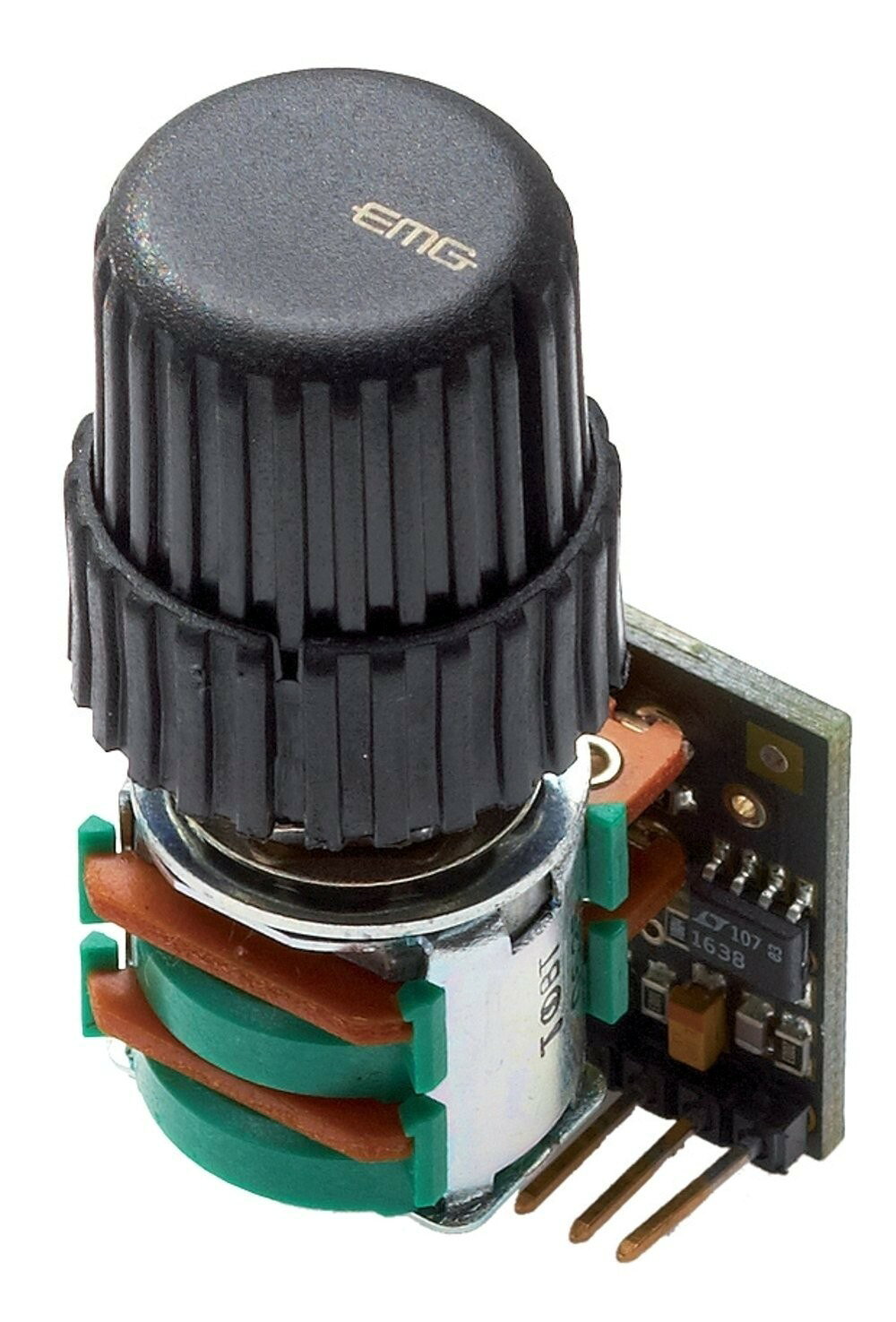 PRODUCT DETAILS EMG VMC ベース用 プリアンプ ミッドコントロール アクティブ【商品仕様】・ ブランド：EMG・ 型番：VMC・ 品目：ベース用プリアンプ/ミッドコントロール・ 対応：EMGピックアップ、パッシブピックアップ・ 構成：タンデムポット（2段式）・ 周波数範囲：300Hz - 3000Hz・ 可変幅：+/- 12dB・ 接続：ソルダーレス（クイックコネクト）【特徴】・ BTCやBTSなどのコントロールと組み合わせることで、3バンドEQシステムへの拡張が可能です。・ 300Hzから3000Hzの範囲でミッドレンジの周波数をパラメトリックに制御し、ブースト・カットが行えます。・ 配線に半田付けを必要としないソルダーレス（クイックコネクト）仕様を採用しています。・ EMG製ピックアップだけでなく、パッシブタイプのピックアップにも使用可能です。【ご注意】・ 取り付けには加工・配線作業が必要な場合があります。お手持ちの楽器との適合（弦数・サイズ・取付穴位置）をご確認のうえご注文ください。・ アクティブタイプは9V電池が必要です（電池は付属しない場合があります）。 ■ 商品について 海外輸入品（説明書は英語表記の場合あり） ■ ご注意 ・掲載画像は実物に近い色味になるよう調整しておりますが、ご利用の環境により差異が生じる場合があります。・複数店舗で在庫を共有しているため、ご注文後に在庫切れとなる場合がございます。 ■ 納期について お届けの目安を必ずご確認ください。 海外正規ルート仕入れ品 海外ブランド ▼ 海外正規ブランド店 正規代理店 ▼ 当 店 ※本商品は並行輸入品です 製造元は正規品と同一のブランド・メーカーです。当店では海外正規ルートより仕入れた商品を取り扱っております。流通ルートが異なるのみで、商品自体に違いはございません。 ── 当店の商品について ── 正規品のみ取り扱い 海外正規店・正規代理店から商品を直接仕入れ、国内に輸入して販売しております。 日本未入荷・海外限定モデルも多数 日本未入荷・海外限定モデルも多数取り扱っております。サイズ・カラー違いや海外限定で販売された製品など、日本では手に入りにくいアイテムをお届けいたします。 お求めやすい価格の理由 海外市場での価格差や流通ルートの違いにより、国内販売価格よりお求めやすくなっております。品質はそのままに、よりお手頃な価格でお届けいたします。 安心保証 ご使用前に万が一、製品に不具合がございました場合は、交換または商品代金のご返金にて対応させていただきます。商品到着後5日以内にご連絡ください。 ご注意 海外からの輸入品となります。海外輸送のため、外箱に軽微なスレ等がある場合がございますが、商品本体には影響ございません。 ※在庫状況は仕入先の在庫情報をもとに出来る限り正確に表示しておりますが、取寄せ商品のため、タイミングによりご注文後に欠品・キャンセルとなる場合がございます。 お探しの商品がございましたら、お気軽にご相談ください。