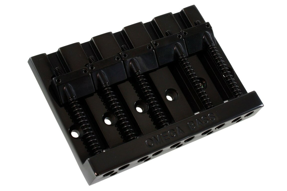 PRODUCT DETAILS Allparts BB-3360-003 ベース用 ブリッジ 5弦 ブラック【商品仕様】・ ブランド：Allparts・ 型番：BB-3360-003・ 品目：ベース用ブリッジ・ 対応弦数：5弦・ 素材：亜鉛ダイキャスト（Zinc Die-cast）・ 弦間ピッチ：3/4インチ（約19.05mm）・ サイズ：101.4mm x 70mm・ カラー：ブラック【特徴】・ 亜鉛ダイキャストを採用した、強固な造りの5弦ベース用ブリッジです。・ 各サドルの弦間ピッチは約19.05mm（3/4インチ）に設定されています。・ 「Omega Bass Bridge」シリーズのリプレイスメントパーツです。【ご注意】・ 取り付けには加工・配線作業が必要な場合があります。お手持ちの楽器との適合（弦数・サイズ・取付穴位置）をご確認のうえご注文ください。・ アクティブタイプは9V電池が必要です（電池は付属しない場合があります）。 ■ 商品について 海外輸入品（説明書は英語表記の場合あり） ■ ご注意 ・掲載画像は実物に近い色味になるよう調整しておりますが、ご利用の環境により差異が生じる場合があります。・複数店舗で在庫を共有しているため、ご注文後に在庫切れとなる場合がございます。 ■ 納期について お届けの目安を必ずご確認ください。 海外正規ルート仕入れ品 海外ブランド ▼ 海外正規ブランド店 正規代理店 ▼ 当 店 ※本商品は並行輸入品です 製造元は正規品と同一のブランド・メーカーです。当店では海外正規ルートより仕入れた商品を取り扱っております。流通ルートが異なるのみで、商品自体に違いはございません。 ── 当店の商品について ── 正規品のみ取り扱い 海外正規店・正規代理店から商品を直接仕入れ、国内に輸入して販売しております。 日本未入荷・海外限定モデルも多数 日本未入荷・海外限定モデルも多数取り扱っております。サイズ・カラー違いや海外限定で販売された製品など、日本では手に入りにくいアイテムをお届けいたします。 お求めやすい価格の理由 海外市場での価格差や流通ルートの違いにより、国内販売価格よりお求めやすくなっております。品質はそのままに、よりお手頃な価格でお届けいたします。 安心保証 ご使用前に万が一、製品に不具合がございました場合は、交換または商品代金のご返金にて対応させていただきます。商品到着後5日以内にご連絡ください。 ご注意 海外からの輸入品となります。海外輸送のため、外箱に軽微なスレ等がある場合がございますが、商品本体には影響ございません。 ※在庫状況は仕入先の在庫情報をもとに出来る限り正確に表示しておりますが、取寄せ商品のため、タイミングによりご注文後に欠品・キャンセルとなる場合がございます。 お探しの商品がございましたら、お気軽にご相談ください。