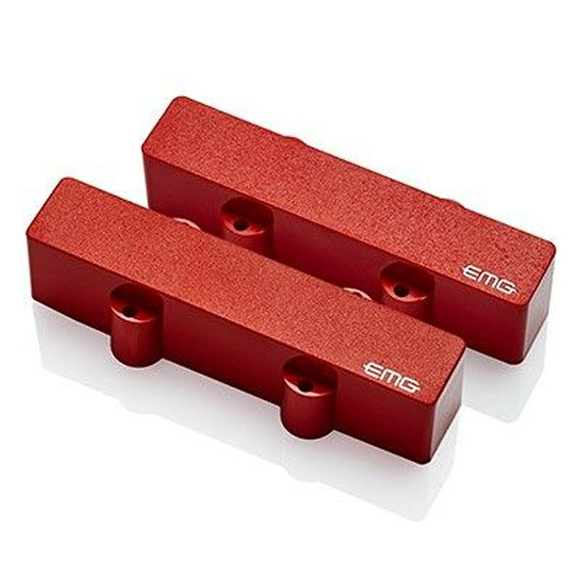 PRODUCT DETAILS EMG J5 Set ベース用 ピックアップ 5弦 Jタイプ アクティブ レッド【商品仕様】・ ブランド：EMG・ 型番：J5 Set・ 品目：ベース用ピックアップ・ 対応弦数：5弦・ 形状：Jタイプ・ アクティブ/パッシブ：アクティブ・ マグネット：セラミック（バーマグネット）・ カラー：レッド【特徴】・ 5弦ジャズベースに対応したアクティブ・ピックアップのセットです。・ インダクタンスに対する抵抗の比率を低く抑える設計により、低音域のレスポンスを強化しています。・ 曲面加工されたセラミックバーマグネットを採用し、タイトな中音域とダイナミックな高音域の反応を実現しています。・ 広い周波数帯域を持ち、クリアで解像度の高いサウンドを提供します。【ご注意】・ 取り付けには加工・配線作業が必要な場合があります。お手持ちの楽器との適合（弦数・サイズ・取付穴位置）をご確認のうえご注文ください。・ アクティブタイプは9V電池が必要です（電池は付属しない場合があります）。 ■ 商品について 海外輸入品（説明書は英語表記の場合あり） ■ ご注意 ・掲載画像は実物に近い色味になるよう調整しておりますが、ご利用の環境により差異が生じる場合があります。・複数店舗で在庫を共有しているため、ご注文後に在庫切れとなる場合がございます。 ■ 納期について お届けの目安を必ずご確認ください。 海外正規ルート仕入れ品 海外ブランド ▼ 海外正規ブランド店 正規代理店 ▼ 当 店 ※本商品は並行輸入品です 製造元は正規品と同一のブランド・メーカーです。当店では海外正規ルートより仕入れた商品を取り扱っております。流通ルートが異なるのみで、商品自体に違いはございません。 ── 当店の商品について ── 正規品のみ取り扱い 海外正規店・正規代理店から商品を直接仕入れ、国内に輸入して販売しております。 日本未入荷・海外限定モデルも多数 日本未入荷・海外限定モデルも多数取り扱っております。サイズ・カラー違いや海外限定で販売された製品など、日本では手に入りにくいアイテムをお届けいたします。 お求めやすい価格の理由 海外市場での価格差や流通ルートの違いにより、国内販売価格よりお求めやすくなっております。品質はそのままに、よりお手頃な価格でお届けいたします。 安心保証 ご使用前に万が一、製品に不具合がございました場合は、交換または商品代金のご返金にて対応させていただきます。商品到着後5日以内にご連絡ください。 ご注意 海外からの輸入品となります。海外輸送のため、外箱に軽微なスレ等がある場合がございますが、商品本体には影響ございません。 ※在庫状況は仕入先の在庫情報をもとに出来る限り正確に表示しておりますが、取寄せ商品のため、タイミングによりご注文後に欠品・キャンセルとなる場合がございます。 お探しの商品がございましたら、お気軽にご相談ください。