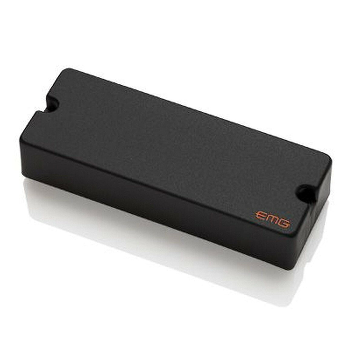 PRODUCT DETAILS EMG 40TW ベース用 ピックアップ 5弦用 ソープバー アクティブ ブラック【商品仕様】・ ブランド：EMG・ 型番：40TW・ 品目：ベース用ピックアップ・ 対応弦数：5弦用・ 形状：40 Extended housing（102mm） ソープバータイプ・ アクティブ/パッシブ：アクティブ・ マグネット：セラミック＆スチール（CS）・ カラー：ブラック・ 付属品：プッシュ/プル・ボリューム（またはトーン）ポット、配線一式【特徴】・ 内部にシングルコイルとデュアルコイルの2つのピックアップを搭載しており、それぞれ独立した出力を持っています。・ シングルコイル・モードはEMG Jピックアップをベースにしたサウンド、デュアルコイル・モードは40CSに近いサウンドを提供します。・ 付属のプッシュ/プル・ポットにより、クリアなシングルコイル・サウンドと厚みのあるデュアルコイル・サウンドを切り替えて使用可能です。・ ハウジングには4インチ（102mm）サイズの40 Extended housingを採用しています。【ご注意】・ 取り付けには加工・配線作業が必要な場合があります。お手持ちの楽器との適合（弦数・サイズ・取付穴位置）をご確認のうえご注文ください。・ アクティブタイプは9V電池が必要です（電池は付属しない場合があります）。 ■ 商品について 海外輸入品（説明書は英語表記の場合あり） ■ ご注意 ・掲載画像は実物に近い色味になるよう調整しておりますが、ご利用の環境により差異が生じる場合があります。・複数店舗で在庫を共有しているため、ご注文後に在庫切れとなる場合がございます。 ■ 納期について お届けの目安を必ずご確認ください。 海外正規ルート仕入れ品 海外ブランド ▼ 海外正規ブランド店 正規代理店 ▼ 当 店 ※本商品は並行輸入品です 製造元は正規品と同一のブランド・メーカーです。当店では海外正規ルートより仕入れた商品を取り扱っております。流通ルートが異なるのみで、商品自体に違いはございません。 ── 当店の商品について ── 正規品のみ取り扱い 海外正規店・正規代理店から商品を直接仕入れ、国内に輸入して販売しております。 日本未入荷・海外限定モデルも多数 日本未入荷・海外限定モデルも多数取り扱っております。サイズ・カラー違いや海外限定で販売された製品など、日本では手に入りにくいアイテムをお届けいたします。 お求めやすい価格の理由 海外市場での価格差や流通ルートの違いにより、国内販売価格よりお求めやすくなっております。品質はそのままに、よりお手頃な価格でお届けいたします。 安心保証 ご使用前に万が一、製品に不具合がございました場合は、交換または商品代金のご返金にて対応させていただきます。商品到着後5日以内にご連絡ください。 ご注意 海外からの輸入品となります。海外輸送のため、外箱に軽微なスレ等がある場合がございますが、商品本体には影響ございません。 ※在庫状況は仕入先の在庫情報をもとに出来る限り正確に表示しておりますが、取寄せ商品のため、タイミングによりご注文後に欠品・キャンセルとなる場合がございます。 お探しの商品がございましたら、お気軽にご相談ください。