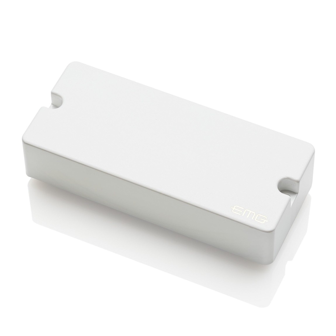 PRODUCT DETAILS EMG 40P5 ベース用 ピックアップ 5弦 ソープバー Pタイプ アクティブ ホワイト【商品仕様】・ ブランド：EMG・ 型番：40P5・ 品目：ベース用ピックアップ・ 対応弦数：5弦・ 形状：ソープバー (40 Series / Pタイプ)・ アクティブ/パッシブ：アクティブ・ マグネット：セラミック・ カラー：ホワイト・ 付属品：ソルダーレス配線システム【特徴】・ 弦間隔の狭い5弦ベース向けに設計された、ソープバー形状のPタイプピックアップです。・ セラミックマグネットとショートコイルの組み合わせにより、明瞭な高域とパンチのある低域、優れたダイナミクスを実現します。・ はんだ付け作業が不要なEMG独自のソルダーレス配線システムにより、取り付け工程が簡略化されています。【ご注意】・ 取り付けには加工・配線作業が必要な場合があります。お手持ちの楽器との適合（弦数・サイズ・取付穴位置）をご確認のうえご注文ください。・ アクティブタイプは9V電池が必要です（電池は付属しない場合があります）。 ■ 商品について 海外輸入品（説明書は英語表記の場合あり） ■ ご注意 ・掲載画像は実物に近い色味になるよう調整しておりますが、ご利用の環境により差異が生じる場合があります。・複数店舗で在庫を共有しているため、ご注文後に在庫切れとなる場合がございます。 ■ 納期について お届けの目安を必ずご確認ください。 海外正規ルート仕入れ品 海外ブランド ▼ 海外正規ブランド店 正規代理店 ▼ 当 店 ※本商品は並行輸入品です 製造元は正規品と同一のブランド・メーカーです。当店では海外正規ルートより仕入れた商品を取り扱っております。流通ルートが異なるのみで、商品自体に違いはございません。 ── 当店の商品について ── 正規品のみ取り扱い 海外正規店・正規代理店から商品を直接仕入れ、国内に輸入して販売しております。 日本未入荷・海外限定モデルも多数 日本未入荷・海外限定モデルも多数取り扱っております。サイズ・カラー違いや海外限定で販売された製品など、日本では手に入りにくいアイテムをお届けいたします。 お求めやすい価格の理由 海外市場での価格差や流通ルートの違いにより、国内販売価格よりお求めやすくなっております。品質はそのままに、よりお手頃な価格でお届けいたします。 安心保証 ご使用前に万が一、製品に不具合がございました場合は、交換または商品代金のご返金にて対応させていただきます。商品到着後5日以内にご連絡ください。 ご注意 海外からの輸入品となります。海外輸送のため、外箱に軽微なスレ等がある場合がございますが、商品本体には影響ございません。 ※在庫状況は仕入先の在庫情報をもとに出来る限り正確に表示しておりますが、取寄せ商品のため、タイミングによりご注文後に欠品・キャンセルとなる場合がございます。 お探しの商品がございましたら、お気軽にご相談ください。