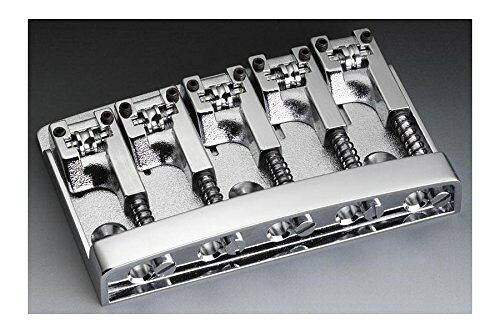PRODUCT DETAILS Schaller BB-0322-010 ベース用 ブリッジ 5弦 ローラーサドル クローム【商品仕様】・ ブランド：Schaller (Allparts)・ 型番：BB-0322-010・ 品目：ベース用ブリッジ・ 対応弦数：5弦用・ カラー：クローム・ 弦間ピッチ：全体 65 - 70mm / 各弦 13.5 - 18.8mm・ 弦高調整：最小12mmから（+5mm調整可能）・ 最大対応弦ゲージ：.135・ 重量：約212g（付属品含め274g）・ 付属品：取付ネジ、六角レンチ、3mmベースプレートスペーサー【特徴】・ 弦高、イントネーション、弦間ピッチの3次元調整が可能なベース用ローラーブリッジです。・ ローラーサドルの採用により、摩擦を軽減しチューニングの安定性を高め、弦の断裂を抑えます。・ 重量のある精密な構造により、サスティーンを向上させます。【ご注意】・ 取り付けには加工・配線作業が必要な場合があります。お手持ちの楽器との適合（弦数・サイズ・取付穴位置）をご確認のうえご注文ください。・ アクティブタイプは9V電池が必要です（電池は付属しない場合があります）。 ■ 商品について 海外輸入品（説明書は英語表記の場合あり） ■ ご注意 ・掲載画像は実物に近い色味になるよう調整しておりますが、ご利用の環境により差異が生じる場合があります。・複数店舗で在庫を共有しているため、ご注文後に在庫切れとなる場合がございます。 ■ 納期について お届けの目安を必ずご確認ください。 海外正規ルート仕入れ品 海外ブランド ▼ 海外正規ブランド店 正規代理店 ▼ 当 店 ※本商品は並行輸入品です 製造元は正規品と同一のブランド・メーカーです。当店では海外正規ルートより仕入れた商品を取り扱っております。流通ルートが異なるのみで、商品自体に違いはございません。 ── 当店の商品について ── 正規品のみ取り扱い 海外正規店・正規代理店から商品を直接仕入れ、国内に輸入して販売しております。 日本未入荷・海外限定モデルも多数 日本未入荷・海外限定モデルも多数取り扱っております。サイズ・カラー違いや海外限定で販売された製品など、日本では手に入りにくいアイテムをお届けいたします。 お求めやすい価格の理由 海外市場での価格差や流通ルートの違いにより、国内販売価格よりお求めやすくなっております。品質はそのままに、よりお手頃な価格でお届けいたします。 安心保証 ご使用前に万が一、製品に不具合がございました場合は、交換または商品代金のご返金にて対応させていただきます。商品到着後5日以内にご連絡ください。 ご注意 海外からの輸入品となります。海外輸送のため、外箱に軽微なスレ等がある場合がございますが、商品本体には影響ございません。 ※在庫状況は仕入先の在庫情報をもとに出来る限り正確に表示しておりますが、取寄せ商品のため、タイミングによりご注文後に欠品・キャンセルとなる場合がございます。 お探しの商品がございましたら、お気軽にご相談ください。