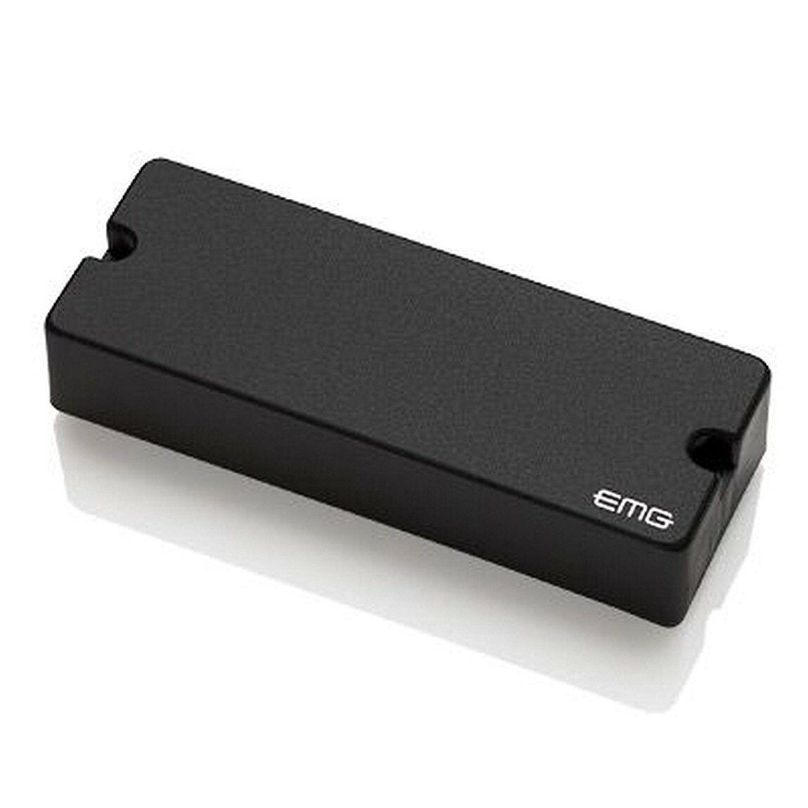 PRODUCT DETAILS EMG 40JCS ベース用 ピックアップ 5弦 ソープバー アクティブ ブラック【商品仕様】・ ブランド：EMG・ 型番：40JCS・ 品目：ベース用ピックアップ・ 対応弦数：5弦・ 形状：ソープバー（40 Extended Series）・ タイプ：アクティブ・ マグネット：セラミック＆スチール・ カラー：ブラック【特徴】・ ジャズベースタイプのトーンをベースに、セラミックとスチールのマグネットを採用したモデルです。・ 広い周波数帯域とクリアな高音域、パンチのある低音域を特徴としています。・ EMG独自の内部プリアンプにより、低ノイズな出力を実現しています。【ご注意】・ 取り付けには加工・配線作業が必要な場合があります。お手持ちの楽器との適合（弦数・サイズ・取付穴位置）をご確認のうえご注文ください。・ アクティブタイプは9V電池が必要です（電池は付属しない場合があります）。 ■ 商品について 海外輸入品（説明書は英語表記の場合あり） ■ ご注意 ・掲載画像は実物に近い色味になるよう調整しておりますが、ご利用の環境により差異が生じる場合があります。・複数店舗で在庫を共有しているため、ご注文後に在庫切れとなる場合がございます。 ■ 納期について お届けの目安を必ずご確認ください。 海外正規ルート仕入れ品 海外ブランド ▼ 海外正規ブランド店 正規代理店 ▼ 当 店 ※本商品は並行輸入品です 製造元は正規品と同一のブランド・メーカーです。当店では海外正規ルートより仕入れた商品を取り扱っております。流通ルートが異なるのみで、商品自体に違いはございません。 ── 当店の商品について ── 正規品のみ取り扱い 海外正規店・正規代理店から商品を直接仕入れ、国内に輸入して販売しております。 日本未入荷・海外限定モデルも多数 日本未入荷・海外限定モデルも多数取り扱っております。サイズ・カラー違いや海外限定で販売された製品など、日本では手に入りにくいアイテムをお届けいたします。 お求めやすい価格の理由 海外市場での価格差や流通ルートの違いにより、国内販売価格よりお求めやすくなっております。品質はそのままに、よりお手頃な価格でお届けいたします。 安心保証 ご使用前に万が一、製品に不具合がございました場合は、交換または商品代金のご返金にて対応させていただきます。商品到着後5日以内にご連絡ください。 ご注意 海外からの輸入品となります。海外輸送のため、外箱に軽微なスレ等がある場合がございますが、商品本体には影響ございません。 ※在庫状況は仕入先の在庫情報をもとに出来る限り正確に表示しておりますが、取寄せ商品のため、タイミングによりご注文後に欠品・キャンセルとなる場合がございます。 お探しの商品がございましたら、お気軽にご相談ください。