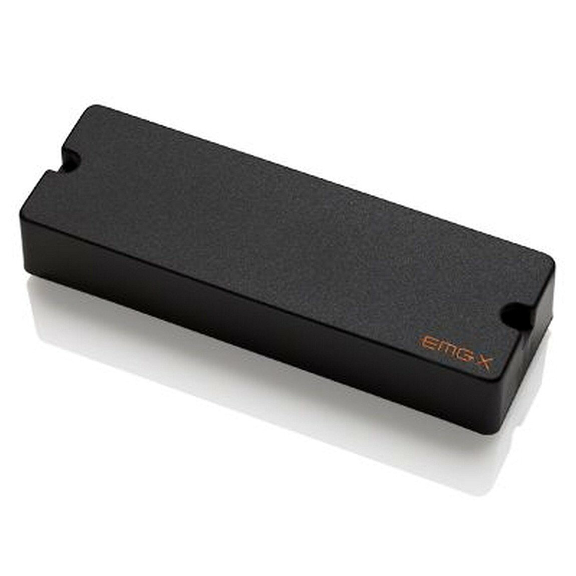 PRODUCT DETAILS EMG 45TWX ベース用 ピックアップ 6弦 45サイズ ソープバー デュアルモード アクティブ【商品仕様】・ ブランド：EMG・ 型番：45TWX・ 品目：ベース用ピックアップ・ 対応弦数：6弦・ 形状：45 Extended (115mm)・ タイプ：アクティブ (X Series プリアンプ内蔵)・ マグネット：セラミック＆スチール・ モード：デュアルモード (シングルコイル/ハムバッカー)・ 付属品：プッシュ/プル・ポット【特徴】・ 1つのハウジング内にシングルコイル(JCSX)とハムバッカー(CSX)を独立して搭載し、多彩なサウンドメイクが可能です。・ Xシリーズプリアンプの採用により、広いヘッドルームとダイナミックなレスポンス、クリアな音像を実現しています。・ 付属のプッシュ/プル・ポットを使用することで、透明感のあるシングルモードと、中音域の効いたパワフルなハムバッカーモードを瞬時に切り替えられます。・ 4.5インチ（115mm）のEMG 45サイズ・ハウジングを採用しています。【ご注意】・ 取り付けには加工・配線作業が必要な場合があります。お手持ちの楽器との適合（弦数・サイズ・取付穴位置）をご確認のうえご注文ください。・ アクティブタイプは9V電池が必要です（電池は付属しない場合があります）。 ■ 商品について 海外輸入品（説明書は英語表記の場合あり） ■ ご注意 ・掲載画像は実物に近い色味になるよう調整しておりますが、ご利用の環境により差異が生じる場合があります。・複数店舗で在庫を共有しているため、ご注文後に在庫切れとなる場合がございます。 ■ 納期について お届けの目安を必ずご確認ください。 海外正規ルート仕入れ品 海外ブランド ▼ 海外正規ブランド店 正規代理店 ▼ 当 店 ※本商品は並行輸入品です 製造元は正規品と同一のブランド・メーカーです。当店では海外正規ルートより仕入れた商品を取り扱っております。流通ルートが異なるのみで、商品自体に違いはございません。 ── 当店の商品について ── 正規品のみ取り扱い 海外正規店・正規代理店から商品を直接仕入れ、国内に輸入して販売しております。 日本未入荷・海外限定モデルも多数 日本未入荷・海外限定モデルも多数取り扱っております。サイズ・カラー違いや海外限定で販売された製品など、日本では手に入りにくいアイテムをお届けいたします。 お求めやすい価格の理由 海外市場での価格差や流通ルートの違いにより、国内販売価格よりお求めやすくなっております。品質はそのままに、よりお手頃な価格でお届けいたします。 安心保証 ご使用前に万が一、製品に不具合がございました場合は、交換または商品代金のご返金にて対応させていただきます。商品到着後5日以内にご連絡ください。 ご注意 海外からの輸入品となります。海外輸送のため、外箱に軽微なスレ等がある場合がございますが、商品本体には影響ございません。 ※在庫状況は仕入先の在庫情報をもとに出来る限り正確に表示しておりますが、取寄せ商品のため、タイミングによりご注文後に欠品・キャンセルとなる場合がございます。 お探しの商品がございましたら、お気軽にご相談ください。