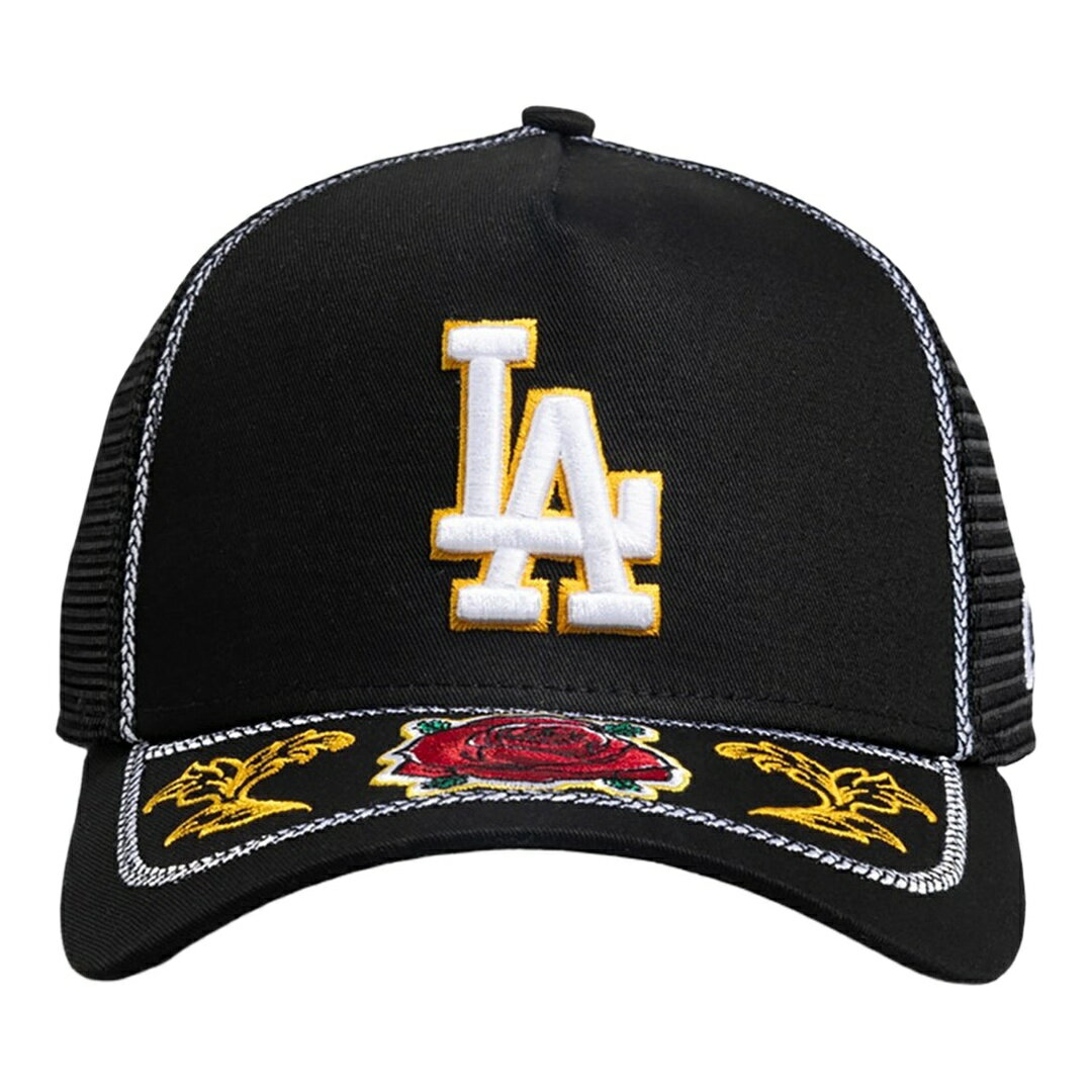 PRODUCT DETAILS New Era ロサンゼルス・ドジャース Rose Visor 9FORTY A-Frame トラッカー キャップ【商品仕様】・ ブランド：New Era・ チーム：ロサンゼルス・ドジャース・ カラー：ブラック/ローズ・ 種別：9FORTY A-Frame トラッカー キャップ（スナップバック）【特徴】・ フロントパネルを1枚にまとめたA-Frame構造による特徴的なシルエット・ 背面のメッシュパネルにより高い通気性を実現・ サイズ調整が可能なスナップバック仕様・ あらかじめ曲げられたプレカーブ仕様のバイザー・ つば部分にローズ（バラ）のグラフィックを施したデザイン・ フロントにチームロゴの刺繍入り【サイズ展開】・フリー※海外正規品の並行輸入です。※モニターにより色味が異なって見える場合があります。 ■ 商品について 海外輸入品（説明書は英語表記の場合あり） ■ ご注意 ・掲載画像は実物に近い色味になるよう調整しておりますが、ご利用の環境により差異が生じる場合があります。・複数店舗で在庫を共有しているため、ご注文後に在庫切れとなる場合がございます。 ■ 納期について お届けの目安を必ずご確認ください。 海外正規ルート仕入れ品 海外ブランド ▼ 海外正規ブランド店 正規代理店 ▼ 当 店 ※本商品は並行輸入品です 製造元は正規品と同一のブランド・メーカーです。当店では海外正規ルートより仕入れた商品を取り扱っております。流通ルートが異なるのみで、商品自体に違いはございません。 ── 当店の商品について ── 正規品のみ取り扱い 海外正規店・正規代理店から商品を直接仕入れ、国内に輸入して販売しております。 日本未入荷・海外限定モデルも多数 日本未入荷・海外限定モデルも多数取り扱っております。サイズ・カラー違いや海外限定で販売された製品など、日本では手に入りにくいアイテムをお届けいたします。 お求めやすい価格の理由 海外市場での価格差や流通ルートの違いにより、国内販売価格よりお求めやすくなっております。品質はそのままに、よりお手頃な価格でお届けいたします。 安心保証 ご使用前に万が一、製品に不具合がございました場合は、交換または商品代金のご返金にて対応させていただきます。商品到着後5日以内にご連絡ください。 ご注意 海外からの輸入品となります。海外輸送のため、外箱に軽微なスレ等がある場合がございますが、商品本体には影響ございません。 ※在庫状況は仕入先の在庫情報をもとに出来る限り正確に表示しておりますが、取寄せ商品のため、タイミングによりご注文後に欠品・キャンセルとなる場合がございます。 お探しの商品がございましたら、お気軽にご相談ください。