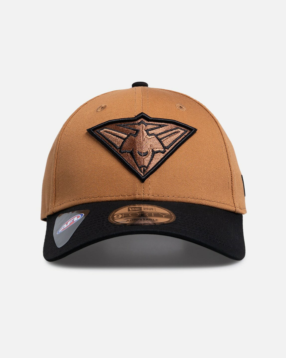 Rakuten - New Era エッセンドン・ボンバーズ AFL 9FORTY ストラップバック キャップ 帽子 ベージュ