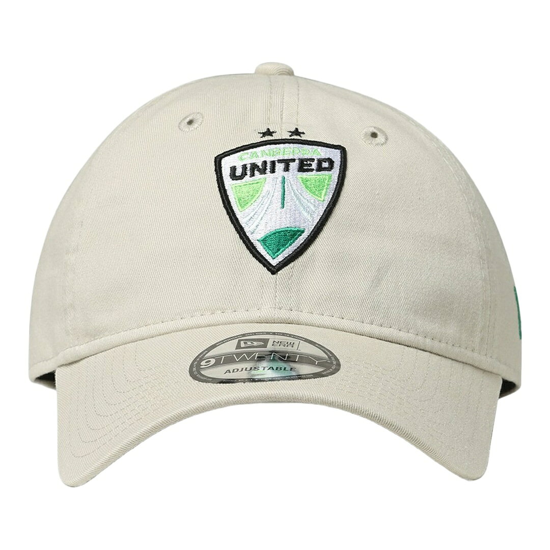 PRODUCT DETAILS New Era キャンベラ・ユナイテッドFC Aリーグ 9TWENTY ストラップバック キャップ ミディアムベージュ ニューエラ 帽子【商品仕様】・ ブランド：New Era・ カラー：ミディアムベージュ・ 種別：ストラップバック キャップ【特徴】・ ミリ単位で設計されたカスタム構造の9TWENTYモデル。・ フロントパネルに芯がないアンストラクチャード仕様。・ バックのアジャスターストラップによりサイズ調整が可能。・ 快適なフィット感を生み出すロープロファイル仕様のクラウン。・ あらかじめ曲げられたプレカーブドバイザーを採用。【サイズ展開】・フリー※海外正規品の並行輸入です。※モニターにより色味が異なって見える場合があります。 ■ 商品について 海外輸入品（説明書は英語表記の場合あり） ■ ご注意 ・掲載画像は実物に近い色味になるよう調整しておりますが、ご利用の環境により差異が生じる場合があります。・複数店舗で在庫を共有しているため、ご注文後に在庫切れとなる場合がございます。 ■ 納期について お届けの目安を必ずご確認ください。 海外正規ルート仕入れ品 海外ブランド ▼ 海外正規ブランド店 正規代理店 ▼ 当 店 ※本商品は並行輸入品です 製造元は正規品と同一のブランド・メーカーです。当店では海外正規ルートより仕入れた商品を取り扱っております。流通ルートが異なるのみで、商品自体に違いはございません。 ── 当店の商品について ── 正規品のみ取り扱い 海外正規店・正規代理店から商品を直接仕入れ、国内に輸入して販売しております。 日本未入荷・海外限定モデルも多数 日本未入荷・海外限定モデルも多数取り扱っております。サイズ・カラー違いや海外限定で販売された製品など、日本では手に入りにくいアイテムをお届けいたします。 お求めやすい価格の理由 海外市場での価格差や流通ルートの違いにより、国内販売価格よりお求めやすくなっております。品質はそのままに、よりお手頃な価格でお届けいたします。 安心保証 ご使用前に万が一、製品に不具合がございました場合は、交換または商品代金のご返金にて対応させていただきます。商品到着後5日以内にご連絡ください。 ご注意 海外からの輸入品となります。海外輸送のため、外箱に軽微なスレ等がある場合がございますが、商品本体には影響ございません。 ※在庫状況は仕入先の在庫情報をもとに出来る限り正確に表示しておりますが、取寄せ商品のため、タイミングによりご注文後に欠品・キャンセルとなる場合がございます。 お探しの商品がございましたら、お気軽にご相談ください。