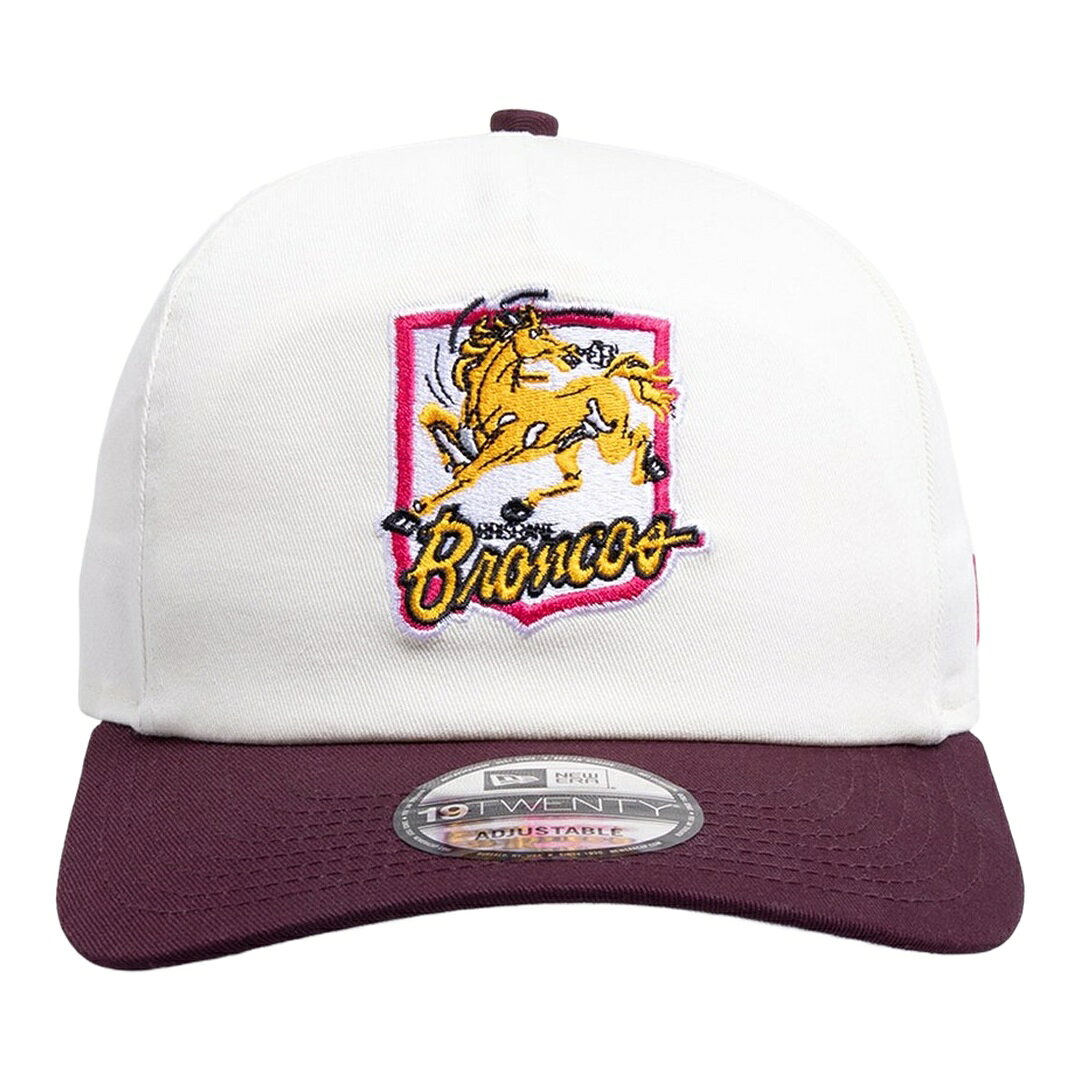 PRODUCT DETAILS New Era ブリスベン・ブロンコス Retro Chrome 19TWENTY キャップ 帽子 スナップバック ラグビー オフィシャルカラー【商品仕様】・ ブランド：New Era・ チーム：ブリスベン・ブロンコス (Brisbane Broncos)・ モデル：19TWENTY・ 種別：スナップバックキャップ・ カラー：オフィシャルチームカラー【特徴】・ 80年代から90年代のスタイルを彷彿とさせるレトロなシルエットの19TWENTYモデル。・ フロントパネルにチームロゴの刺繍を施した2トーンカラーのデザイン。・ ピンチドクラウンとプリカーブバイザーを採用したセミ構造の5パネルキャップ。・ 後部のスナップバックでサイズ調整が可能なアジャスタブル仕様。【サイズ展開】・フリー※海外正規品の並行輸入です。※モニターにより色味が異なって見える場合があります。 ■ 商品について 海外輸入品（説明書は英語表記の場合あり） ■ ご注意 ・掲載画像は実物に近い色味になるよう調整しておりますが、ご利用の環境により差異が生じる場合があります。・複数店舗で在庫を共有しているため、ご注文後に在庫切れとなる場合がございます。 ■ 納期について お届けの目安を必ずご確認ください。 海外正規ルート仕入れ品 海外ブランド ▼ 海外正規ブランド店 正規代理店 ▼ 当 店 ※本商品は並行輸入品です 製造元は正規品と同一のブランド・メーカーです。当店では海外正規ルートより仕入れた商品を取り扱っております。流通ルートが異なるのみで、商品自体に違いはございません。 ── 当店の商品について ── 正規品のみ取り扱い 海外正規店・正規代理店から商品を直接仕入れ、国内に輸入して販売しております。 日本未入荷・海外限定モデルも多数 日本未入荷・海外限定モデルも多数取り扱っております。サイズ・カラー違いや海外限定で販売された製品など、日本では手に入りにくいアイテムをお届けいたします。 お求めやすい価格の理由 海外市場での価格差や流通ルートの違いにより、国内販売価格よりお求めやすくなっております。品質はそのままに、よりお手頃な価格でお届けいたします。 安心保証 ご使用前に万が一、製品に不具合がございました場合は、交換または商品代金のご返金にて対応させていただきます。商品到着後5日以内にご連絡ください。 ご注意 海外からの輸入品となります。海外輸送のため、外箱に軽微なスレ等がある場合がございますが、商品本体には影響ございません。 ※在庫状況は仕入先の在庫情報をもとに出来る限り正確に表示しておりますが、取寄せ商品のため、タイミングによりご注文後に欠品・キャンセルとなる場合がございます。 お探しの商品がございましたら、お気軽にご相談ください。