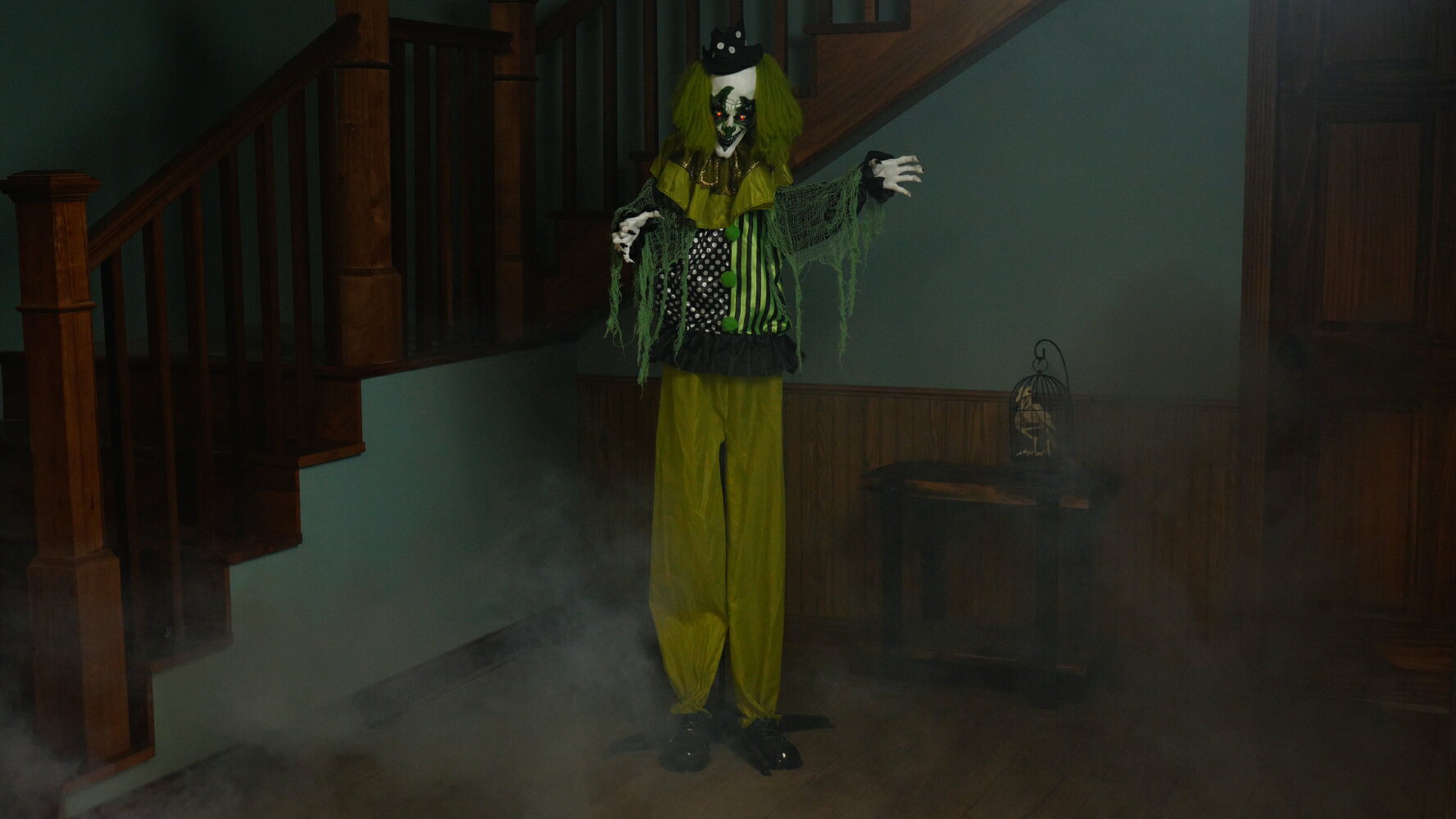 グリーンクラウンディスプレイ 5.5Ft ハロウィン ホラーグッズ イベント 装飾