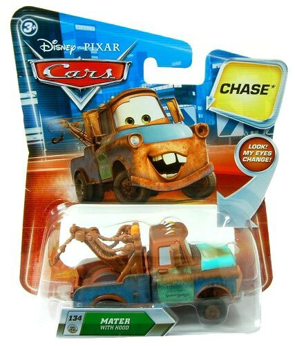 PRODUCT DETAILS ディズニー ピクサー カーズ メーター ダイキャストカー ミニカー 1/55スケール レンチキュラーアイ フード付き チェイスピース【商品仕様】・ 種別：ダイキャスト製ミニカー・ 作品名：カーズ（Cars）・ キャラクター：メーター（Mater）・ スケール：1/55・ 仕様：レンチキュラーアイ、フード付き【特徴】・ ディズニー・ピクサー映画「カーズ」に登場するキャラクター、メーターのダイキャスト製ミニカーです。・ 見る角度によって目の表情が変化するレンチキュラーアイ仕様を採用しています。・ コレクションやディスプレイに適した1/55スケールのサイズです。・ フード（ボンネット）が装着された、チェイスピース仕様のモデルです。 ■ 商品について 海外輸入品（説明書は英語表記の場合あり） ■ ご注意 ・掲載画像は実物に近い色味になるよう調整しておりますが、ご利用の環境により差異が生じる場合があります。・複数店舗で在庫を共有しているため、ご注文後に在庫切れとなる場合がございます。 ■ 納期について お届けの目安を必ずご確認ください。 海外正規ルート仕入れ品 海外ブランド ▼ 海外正規ブランド店 正規代理店 ▼ 当 店 ※本商品は並行輸入品です 製造元は正規品と同一のブランド・メーカーです。当店では海外正規ルートより仕入れた商品を取り扱っております。流通ルートが異なるのみで、商品自体に違いはございません。 ── 当店の商品について ── 正規品のみ取り扱い 海外正規店・正規代理店から商品を直接仕入れ、国内に輸入して販売しております。 日本未入荷・海外限定モデルも多数 日本未入荷・海外限定モデルも多数取り扱っております。サイズ・カラー違いや海外限定で販売された製品など、日本では手に入りにくいアイテムをお届けいたします。 お求めやすい価格の理由 海外市場での価格差や流通ルートの違いにより、国内販売価格よりお求めやすくなっております。品質はそのままに、よりお手頃な価格でお届けいたします。 安心保証 ご使用前に万が一、製品に不具合がございました場合は、交換または商品代金のご返金にて対応させていただきます。商品到着後5日以内にご連絡ください。 ご注意 海外からの輸入品となります。海外輸送のため、外箱に軽微なスレ等がある場合がございますが、商品本体には影響ございません。 ※在庫状況は仕入先の在庫情報をもとに出来る限り正確に表示しておりますが、取寄せ商品のため、タイミングによりご注文後に欠品・キャンセルとなる場合がございます。 お探しの商品がございましたら、お気軽にご相談ください。