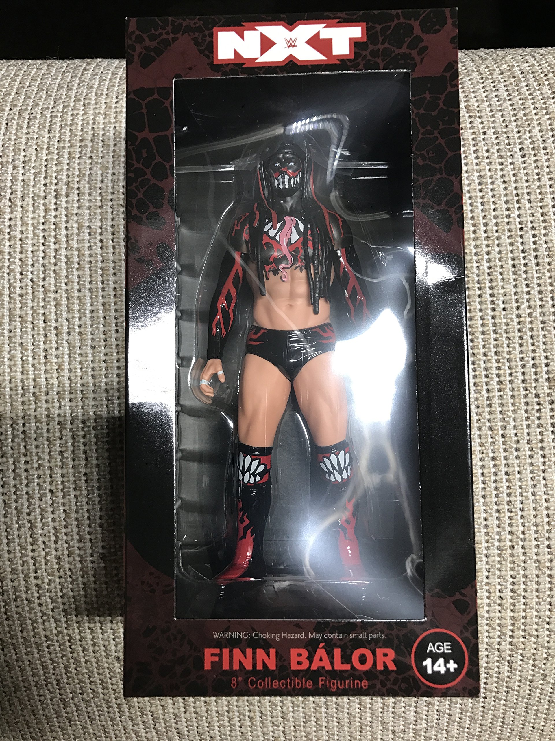 PRODUCT DETAILS 【商品情報】・商品名：WWE 2K17 NXT Edition - Xbox One・対応機種：Xbox One／Xbox Series X・仕様：北米版・言語：英語【コンディション】・新品・海外直輸入品です。・パッケージに輸送によるスレ・小傷がある場合があります。 ■ 日本国内のXbox本体でプレイいただけます Xbox One／Xbox Series X のディスクはリージョンフリーのため、北米版のソフトも日本国内で購入された本体でそのままプレイいただけます。対応本体：Xbox One／Xbox One S／Xbox One X／Xbox Series X ■ 北米版ゲームについてのご注意（必ずお読みください） ・ゲーム内の表示および音声は英語です。日本語には対応しておりません。・Xbox Series S はディスクドライブを搭載していないため、本商品はプレイできません。・追加コンテンツ（DLC）やオンライン機能のご利用には、北米（海外）のMicrosoftアカウントが必要となる場合があります。・パッケージ・取扱説明書はすべて英語表記です。・海外版であること、およびお手持ちの本体で使用できないことを理由とした返品・交換はお受けできません。 ■ ご注意 ・掲載画像は実物に近い色味になるよう調整しておりますが、ご利用の環境により差異が生じる場合があります。・複数店舗で在庫を共有しているため、ご注文後に在庫切れとなる場合がございます。・海外倉庫からのお取り寄せのため、発送までに数日〜2〜3週間程度かかる場合があります。 ■ 納期についてお届けの目安を必ずご確認ください。 ご注意 海外からの輸入品となります。海外輸送のため、外箱に軽微なスレ等がある場合がございますが、商品本体には影響ございません。 ※在庫状況は仕入先の在庫情報をもとに出来る限り正確に表示しておりますが、取寄せ商品のため、タイミングによりご注文後に欠品・キャンセルとなる場合がございます。