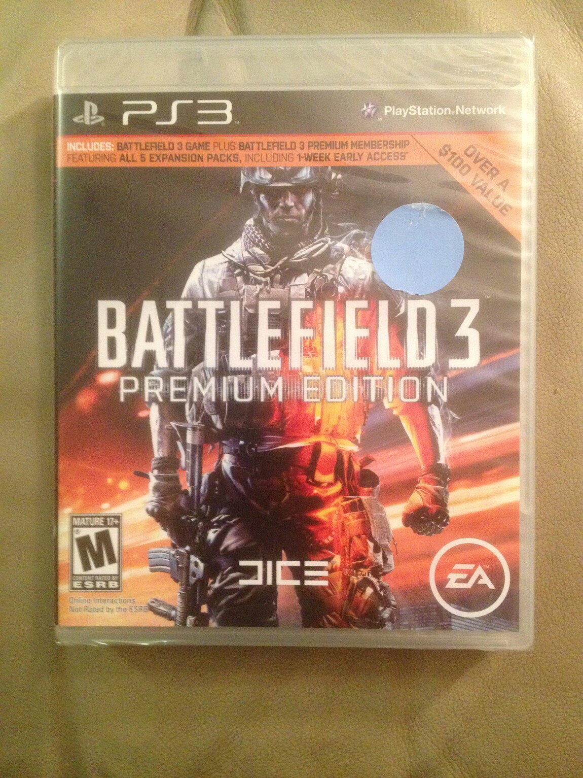 PRODUCT DETAILS 【商品情報】・商品名：Battlefield 3 Premium Edition - Playstation 3・対応機種：PlayStation 3（PS3）・仕様：北米版（NTSC-U/C）・言語：英語【コンディション】・海外直輸入品です。・パッケージに輸送によるスレ・小傷がある場合があります。 ■ 北米版ゲームについてのご注意（必ずお読みください） 【北米版 ゲームについてのご注意】こちらの商品は、北米版（海外仕様）のゲームソフトです。・PS3のゲームディスクはリージョンフリーのため、日本国内のPS3本体でもプレイいただけます。・ゲーム内の表示および音声は英語です。日本語には対応しておりません。・追加コンテンツ（DLC）やオンライン機能のご利用には、北米（海外）アカウントが必要となる場合があります。・一部のタイトルでは、お手持ちの本体・環境により正常に動作しない場合があります。・海外版であることを理由とした返品・交換はお受けできません。 ■ ご注意 ・掲載画像は実物に近い色味になるよう調整しておりますが、ご利用の環境により差異が生じる場合があります。・複数店舗で在庫を共有しているため、ご注文後に在庫切れとなる場合がございます。・海外倉庫からのお取り寄せのため、発送までに数日〜2〜3週間程度かかる場合があります。 ■ 納期についてお届けの目安を必ずご確認ください。 ご注意 海外からの輸入品となります。海外輸送のため、外箱に軽微なスレ等がある場合がございますが、商品本体には影響ございません。 ※在庫状況は仕入先の在庫情報をもとに出来る限り正確に表示しておりますが、取寄せ商品のため、タイミングによりご注文後に欠品・キャンセルとなる場合がございます。