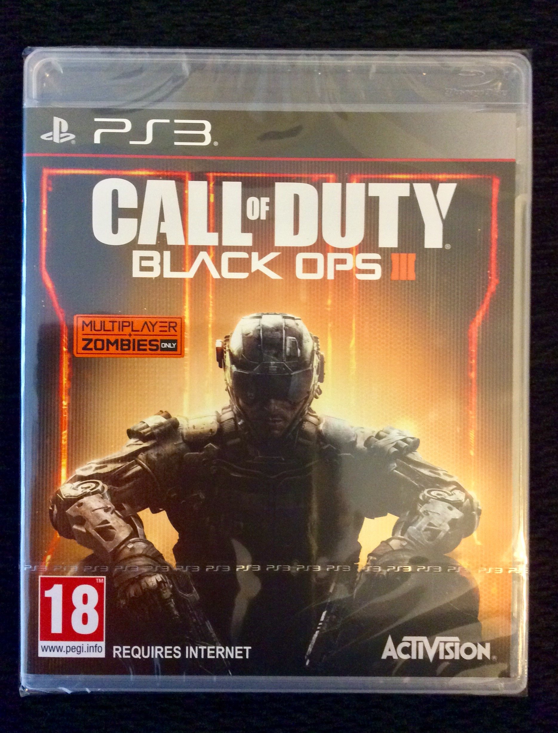 PRODUCT DETAILS 【商品情報】・商品名：Call of Duty: Black Ops III (PS3)・対応機種：PlayStation 3（PS3）・仕様：北米版（NTSC-U/C）・言語：英語【コンディション】・海外直輸入品です。・パッケージに輸送によるスレ・小傷がある場合があります。 ■ 北米版ゲームについてのご注意（必ずお読みください） 【北米版 ゲームについてのご注意】こちらの商品は、北米版（海外仕様）のゲームソフトです。・PS3のゲームディスクはリージョンフリーのため、日本国内のPS3本体でもプレイいただけます。・ゲーム内の表示および音声は英語です。日本語には対応しておりません。・追加コンテンツ（DLC）やオンライン機能のご利用には、北米（海外）アカウントが必要となる場合があります。・一部のタイトルでは、お手持ちの本体・環境により正常に動作しない場合があります。・海外版であることを理由とした返品・交換はお受けできません。 ■ ご注意 ・掲載画像は実物に近い色味になるよう調整しておりますが、ご利用の環境により差異が生じる場合があります。・複数店舗で在庫を共有しているため、ご注文後に在庫切れとなる場合がございます。・海外倉庫からのお取り寄せのため、発送までに数日〜2〜3週間程度かかる場合があります。 ■ 納期についてお届けの目安を必ずご確認ください。 ご注意 海外からの輸入品となります。海外輸送のため、外箱に軽微なスレ等がある場合がございますが、商品本体には影響ございません。 ※在庫状況は仕入先の在庫情報をもとに出来る限り正確に表示しておりますが、取寄せ商品のため、タイミングによりご注文後に欠品・キャンセルとなる場合がございます。