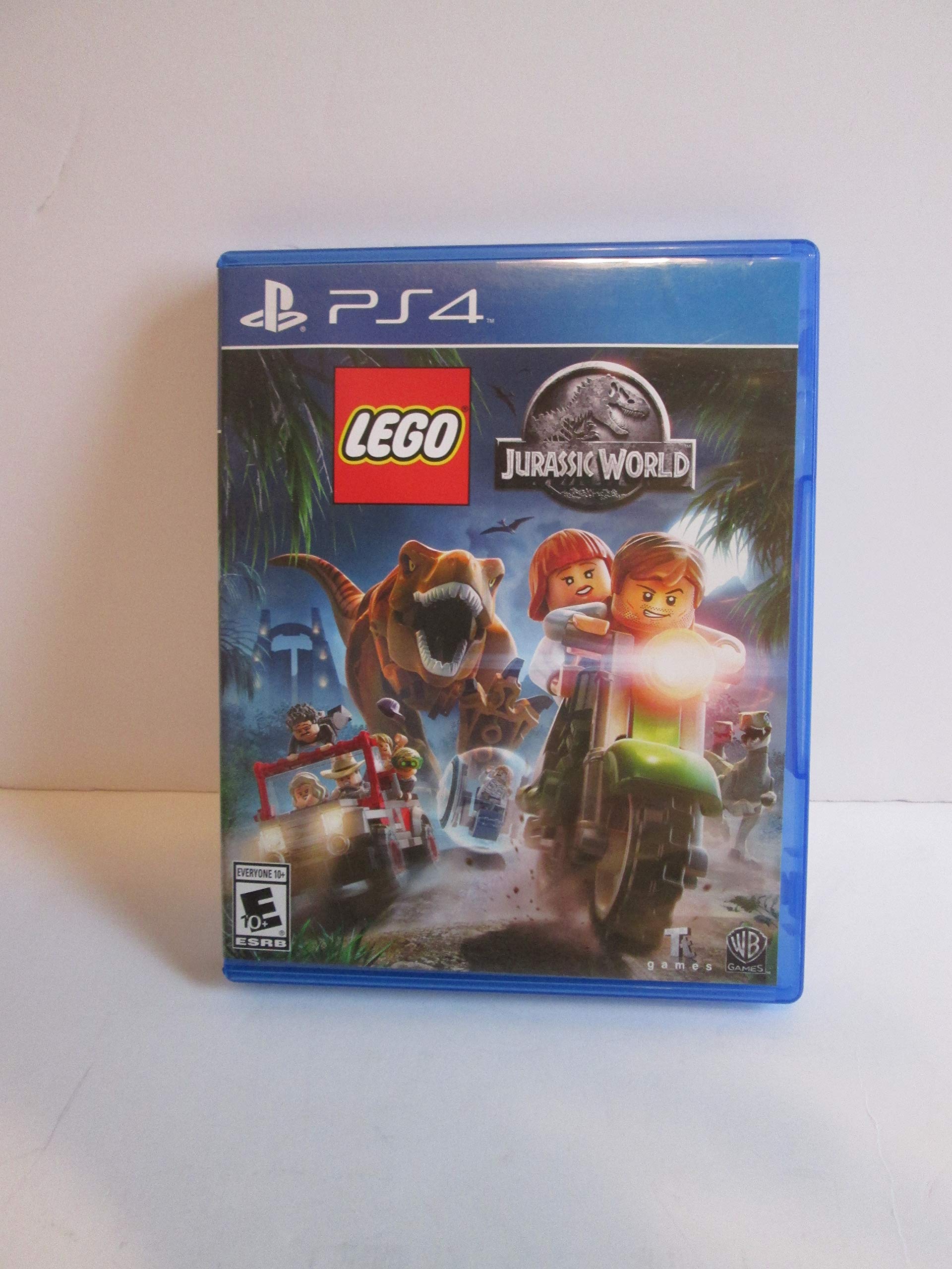 PRODUCT DETAILS 【商品情報】・商品名：Lego Jurassic World PS4・対応機種：PlayStation 4（PS4）・仕様：北米版（NTSC-U/C）・言語：英語【コンディション】・海外直輸入品です。・パッケージに輸送によるスレ・小傷がある場合があります。 ■ 北米版ゲームについてのご注意（必ずお読みください） 【北米版 ゲームについてのご注意】こちらの商品は、北米版（海外仕様）のゲームソフトです。・PS4のゲームディスクはリージョンフリーのため、日本国内のPS4本体でもプレイいただけます。・ゲーム内の表示および音声は英語です。日本語には対応しておりません。・追加コンテンツ（DLC）やオンライン機能のご利用には、北米（海外）アカウントが必要となる場合があります。・一部のタイトルでは、お手持ちの本体・環境により正常に動作しない場合があります。・海外版であることを理由とした返品・交換はお受けできません。 ■ ご注意 ・掲載画像は実物に近い色味になるよう調整しておりますが、ご利用の環境により差異が生じる場合があります。・複数店舗で在庫を共有しているため、ご注文後に在庫切れとなる場合がございます。・海外倉庫からのお取り寄せのため、発送までに数日〜2〜3週間程度かかる場合があります。 ■ 納期についてお届けの目安を必ずご確認ください。 ご注意 海外からの輸入品となります。海外輸送のため、外箱に軽微なスレ等がある場合がございますが、商品本体には影響ございません。 ※在庫状況は仕入先の在庫情報をもとに出来る限り正確に表示しておりますが、取寄せ商品のため、タイミングによりご注文後に欠品・キャンセルとなる場合がございます。