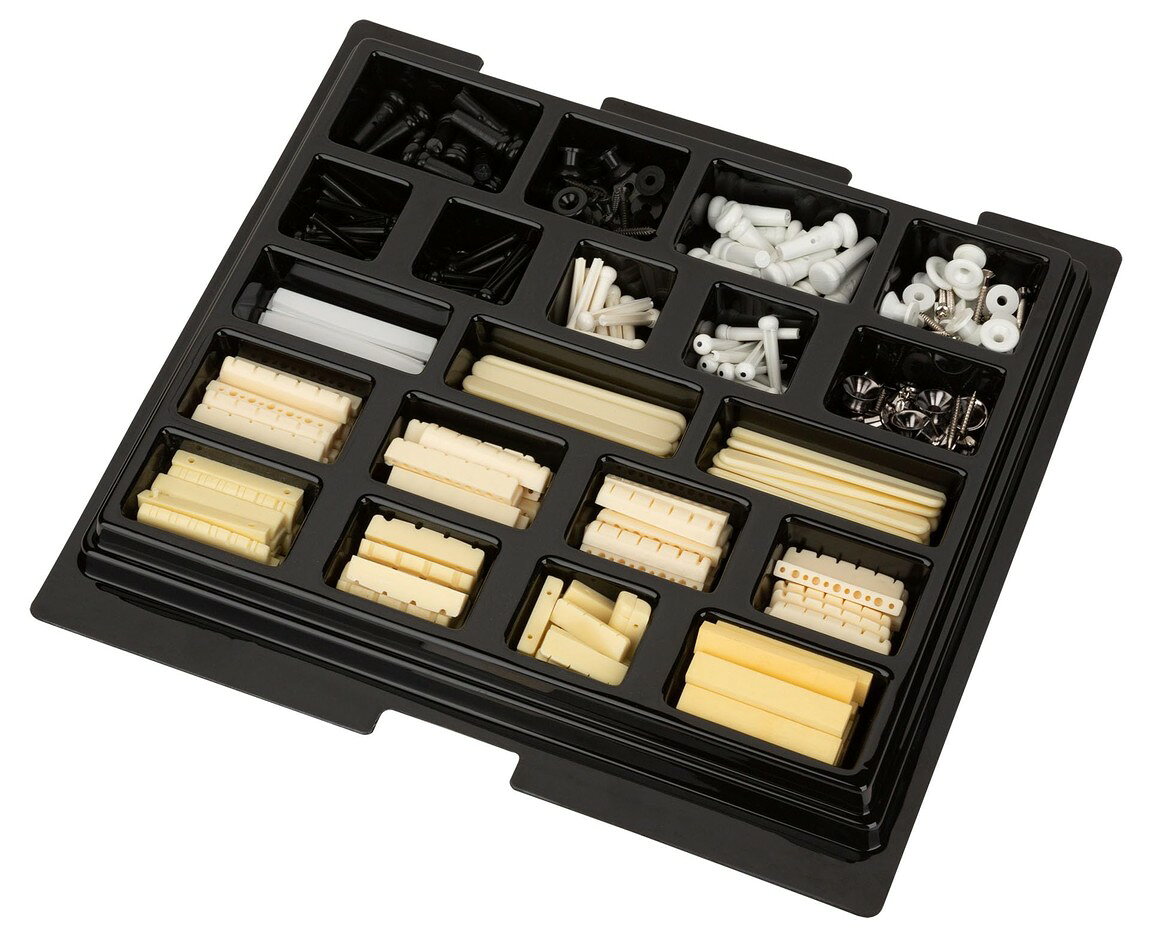 PRODUCT DETAILS Grover ブリッジピン エンドピン ナット サドル アソートセット ギター用 各12個入り パーツトレイ GP175【商品仕様】・ ブランド：Grover・ 型番：GP175・ 品目：交換用パーツセット・ 対応楽器：ギター・ セット内容：ブリッジピン、エンドピン、ナット、サドル（各12個入り）・ 付属品：専用収納トレイ【特徴】・ ギターのメンテナンスやリペアで頻繁に使用される主要なパーツをまとめたセットです。・ ブリッジピン、エンドピン、ナット、サドルが各12個ずつ、整理に便利な専用トレイに収納されています。【ご注意】・ 米国仕様の製品です。インチ規格のサイズ・番手表記の場合があります。・ 工具の使用には楽器リペアの知識が必要です。作業による楽器の損傷について当店は責任を負いかねます。 ■ 商品について 海外輸入品（説明書は英語表記の場合あり） ■ ご注意 ・掲載画像は実物に近い色味になるよう調整しておりますが、ご利用の環境により差異が生じる場合があります。・複数店舗で在庫を共有しているため、ご注文後に在庫切れとなる場合がございます。 ■ 納期について お届けの目安を必ずご確認ください。 海外正規ルート仕入れ品 海外ブランド ▼ 海外正規ブランド店 正規代理店 ▼ 当 店 ※本商品は並行輸入品です 製造元は正規品と同一のブランド・メーカーです。当店では海外正規ルートより仕入れた商品を取り扱っております。流通ルートが異なるのみで、商品自体に違いはございません。 ── 当店の商品について ── 正規品のみ取り扱い 海外正規店・正規代理店から商品を直接仕入れ、国内に輸入して販売しております。 日本未入荷・海外限定モデルも多数 日本未入荷・海外限定モデルも多数取り扱っております。サイズ・カラー違いや海外限定で販売された製品など、日本では手に入りにくいアイテムをお届けいたします。 お求めやすい価格の理由 海外市場での価格差や流通ルートの違いにより、国内販売価格よりお求めやすくなっております。品質はそのままに、よりお手頃な価格でお届けいたします。 安心保証 ご使用前に万が一、製品に不具合がございました場合は、交換または商品代金のご返金にて対応させていただきます。商品到着後5日以内にご連絡ください。 ご注意 海外からの輸入品となります。海外輸送のため、外箱に軽微なスレ等がある場合がございますが、商品本体には影響ございません。 ※在庫状況は仕入先の在庫情報をもとに出来る限り正確に表示しておりますが、取寄せ商品のため、タイミングによりご注文後に欠品・キャンセルとなる場合がございます。 お探しの商品がございましたら、お気軽にご相談ください。