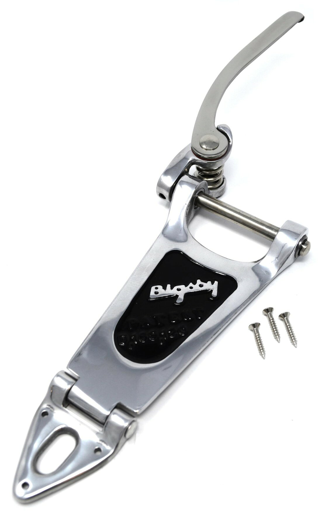 PRODUCT DETAILS Bigsby B6LH ギター用 トレモロ レフティ フルアコ 大型アーチトップ用 ポリッシュドアルミニウム【商品仕様】・ ブランド：Bigsby・ 型番：B6LH・ 品目：ビブラート・テールピース・ 利き手：左利き用（レフティ）・ 対応モデル：大型アーチトップギター（Gretsch 6120、Gibson Super 400等）・ 素材：キャストアルミニウム（フレーム）、ステンレススチール（ハンドル）・ カラー：ポリッシュドアルミニウム・ 付属品：スプリング、ワッシャー、取付ネジ、フェルトパッド【特徴】・ B3モデルよりも全長が長い設計で、ボディに厚みのある大型のアーチトップギターに適したテールピースです。・ テンションバーがない構造により、ブリッジ上での弦の折れ角を浅く保ち、柔らかなテンション感と滑らかな操作感を実現します。・ 米国製の高精度な低摩擦ニードルベアリングを採用しており、ピッチの安定性と正確な復元性を備えています。・ ストラップピン付近の3箇所のネジ留めにより、ギター本体へ固定する方式を採用しています。【ご注意】・ 取り付けには加工・配線作業が必要な場合があります。お手持ちの楽器との適合（弦数・サイズ・取付穴位置）をご確認のうえご注文ください。・ アクティブタイプのピックアップは9V電池が必要です（電池は付属しない場合があります）。 ■ 商品について 海外輸入品（説明書は英語表記の場合あり） ■ ご注意 ・掲載画像は実物に近い色味になるよう調整しておりますが、ご利用の環境により差異が生じる場合があります。・複数店舗で在庫を共有しているため、ご注文後に在庫切れとなる場合がございます。 ■ 納期について お届けの目安を必ずご確認ください。 海外正規ルート仕入れ品 海外ブランド ▼ 海外正規ブランド店 正規代理店 ▼ 当 店 ※本商品は並行輸入品です 製造元は正規品と同一のブランド・メーカーです。当店では海外正規ルートより仕入れた商品を取り扱っております。流通ルートが異なるのみで、商品自体に違いはございません。 ── 当店の商品について ── 正規品のみ取り扱い 海外正規店・正規代理店から商品を直接仕入れ、国内に輸入して販売しております。 日本未入荷・海外限定モデルも多数 日本未入荷・海外限定モデルも多数取り扱っております。サイズ・カラー違いや海外限定で販売された製品など、日本では手に入りにくいアイテムをお届けいたします。 お求めやすい価格の理由 海外市場での価格差や流通ルートの違いにより、国内販売価格よりお求めやすくなっております。品質はそのままに、よりお手頃な価格でお届けいたします。 安心保証 ご使用前に万が一、製品に不具合がございました場合は、交換または商品代金のご返金にて対応させていただきます。商品到着後5日以内にご連絡ください。 ご注意 海外からの輸入品となります。海外輸送のため、外箱に軽微なスレ等がある場合がございますが、商品本体には影響ございません。 ※在庫状況は仕入先の在庫情報をもとに出来る限り正確に表示しておりますが、取寄せ商品のため、タイミングによりご注文後に欠品・キャンセルとなる場合がございます。 お探しの商品がございましたら、お気軽にご相談ください。