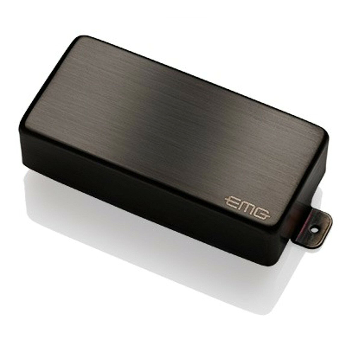 PRODUCT DETAILS EMG 81-7H ギター用 ピックアップ ハムバッカー ブリッジ/ネック側 7弦 アクティブ ブラッシュドブラッククローム【商品仕様】・ ブランド：EMG・ 型番：81-7H・ 品目：ギター用ピックアップ・ 対応弦数：7弦・ 形状：ハムバッカー（Extended Series）・ サイズ：88.9mm x 38.1mm・ 取付位置：ブリッジ / ネック共用・ アクティブ/パッシブ：アクティブ・ マグネット：セラミック・ カラー：ブラッシュドブラッククローム・ 付属品：25kボリュームポット、25kトーンポット、バッテリーバス、ステレオ出力ジャック、ピックアップイン/アウトバス、取付ネジ・スプリング、各種配線用ケーブル【特徴】・ 強力なセラミックマグネットと密なコイル構造により、豊かなサスティンと明瞭なサウンドを実現した7弦ギター用ピックアップです。・ ハウジングには88.9mm x 38.1mmサイズのExtended Seriesを採用しています。・ EMG独自のソルダーレス・インストレーション・システムにより、ハンダ付け作業なしで配線が可能です。【ご注意】・ 取り付けには加工・配線作業が必要な場合があります。お手持ちの楽器との適合（弦数・サイズ・取付穴位置）をご確認のうえご注文ください。・ アクティブタイプのピックアップは9V電池が必要です（電池は付属しない場合があります）。 ■ 商品について 海外輸入品（説明書は英語表記の場合あり） ■ ご注意 ・掲載画像は実物に近い色味になるよう調整しておりますが、ご利用の環境により差異が生じる場合があります。・複数店舗で在庫を共有しているため、ご注文後に在庫切れとなる場合がございます。 ■ 納期について お届けの目安を必ずご確認ください。 海外正規ルート仕入れ品 海外ブランド ▼ 海外正規ブランド店 正規代理店 ▼ 当 店 ※本商品は並行輸入品です 製造元は正規品と同一のブランド・メーカーです。当店では海外正規ルートより仕入れた商品を取り扱っております。流通ルートが異なるのみで、商品自体に違いはございません。 ── 当店の商品について ── 正規品のみ取り扱い 海外正規店・正規代理店から商品を直接仕入れ、国内に輸入して販売しております。 日本未入荷・海外限定モデルも多数 日本未入荷・海外限定モデルも多数取り扱っております。サイズ・カラー違いや海外限定で販売された製品など、日本では手に入りにくいアイテムをお届けいたします。 お求めやすい価格の理由 海外市場での価格差や流通ルートの違いにより、国内販売価格よりお求めやすくなっております。品質はそのままに、よりお手頃な価格でお届けいたします。 安心保証 ご使用前に万が一、製品に不具合がございました場合は、交換または商品代金のご返金にて対応させていただきます。商品到着後5日以内にご連絡ください。 ご注意 海外からの輸入品となります。海外輸送のため、外箱に軽微なスレ等がある場合がございますが、商品本体には影響ございません。 ※在庫状況は仕入先の在庫情報をもとに出来る限り正確に表示しておりますが、取寄せ商品のため、タイミングによりご注文後に欠品・キャンセルとなる場合がございます。 お探しの商品がございましたら、お気軽にご相談ください。