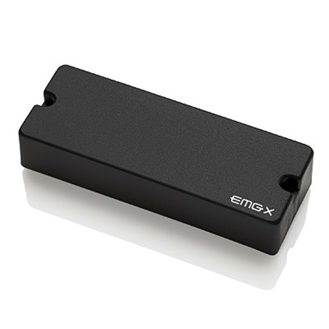 PRODUCT DETAILS EMG 40DCX 5弦ベース用 ピックアップ デュアルコイル ソープバー アクティブ ブラック【商品仕様】・ ブランド：EMG・ 型番：40DCX・ 品目：ベース用ピックアップ・ 対応弦数：5弦・ 形状：デュアルコイル ソープバー・ アクティブ/パッシブ：アクティブ・ マグネット：セラミック・ カラー：ブラック【特徴】・ Xシリーズプリアンプを搭載し、広いヘッドルームとダイナミックなレスポンスを実現しています。・ セラミックマグネットを採用した並列配置のデュアルコイル構造により、クリアで力強いサウンドが特徴です。・ 5弦ベースに対応するソープバー形状のハウジングを採用しています。【ご注意】・ 取り付けには加工・配線作業が必要な場合があります。お手持ちの楽器との適合（弦数・サイズ・取付穴位置）をご確認のうえご注文ください。・ アクティブタイプのピックアップは9V電池が必要です（電池は付属しない場合があります）。 ■ 商品について 海外輸入品（説明書は英語表記の場合あり） ■ ご注意 ・掲載画像は実物に近い色味になるよう調整しておりますが、ご利用の環境により差異が生じる場合があります。・複数店舗で在庫を共有しているため、ご注文後に在庫切れとなる場合がございます。 ■ 納期について お届けの目安を必ずご確認ください。 海外正規ルート仕入れ品 海外ブランド ▼ 海外正規ブランド店 正規代理店 ▼ 当 店 ※本商品は並行輸入品です 製造元は正規品と同一のブランド・メーカーです。当店では海外正規ルートより仕入れた商品を取り扱っております。流通ルートが異なるのみで、商品自体に違いはございません。 ── 当店の商品について ── 正規品のみ取り扱い 海外正規店・正規代理店から商品を直接仕入れ、国内に輸入して販売しております。 日本未入荷・海外限定モデルも多数 日本未入荷・海外限定モデルも多数取り扱っております。サイズ・カラー違いや海外限定で販売された製品など、日本では手に入りにくいアイテムをお届けいたします。 お求めやすい価格の理由 海外市場での価格差や流通ルートの違いにより、国内販売価格よりお求めやすくなっております。品質はそのままに、よりお手頃な価格でお届けいたします。 安心保証 ご使用前に万が一、製品に不具合がございました場合は、交換または商品代金のご返金にて対応させていただきます。商品到着後5日以内にご連絡ください。 ご注意 海外からの輸入品となります。海外輸送のため、外箱に軽微なスレ等がある場合がございますが、商品本体には影響ございません。 ※在庫状況は仕入先の在庫情報をもとに出来る限り正確に表示しておりますが、取寄せ商品のため、タイミングによりご注文後に欠品・キャンセルとなる場合がございます。 お探しの商品がございましたら、お気軽にご相談ください。