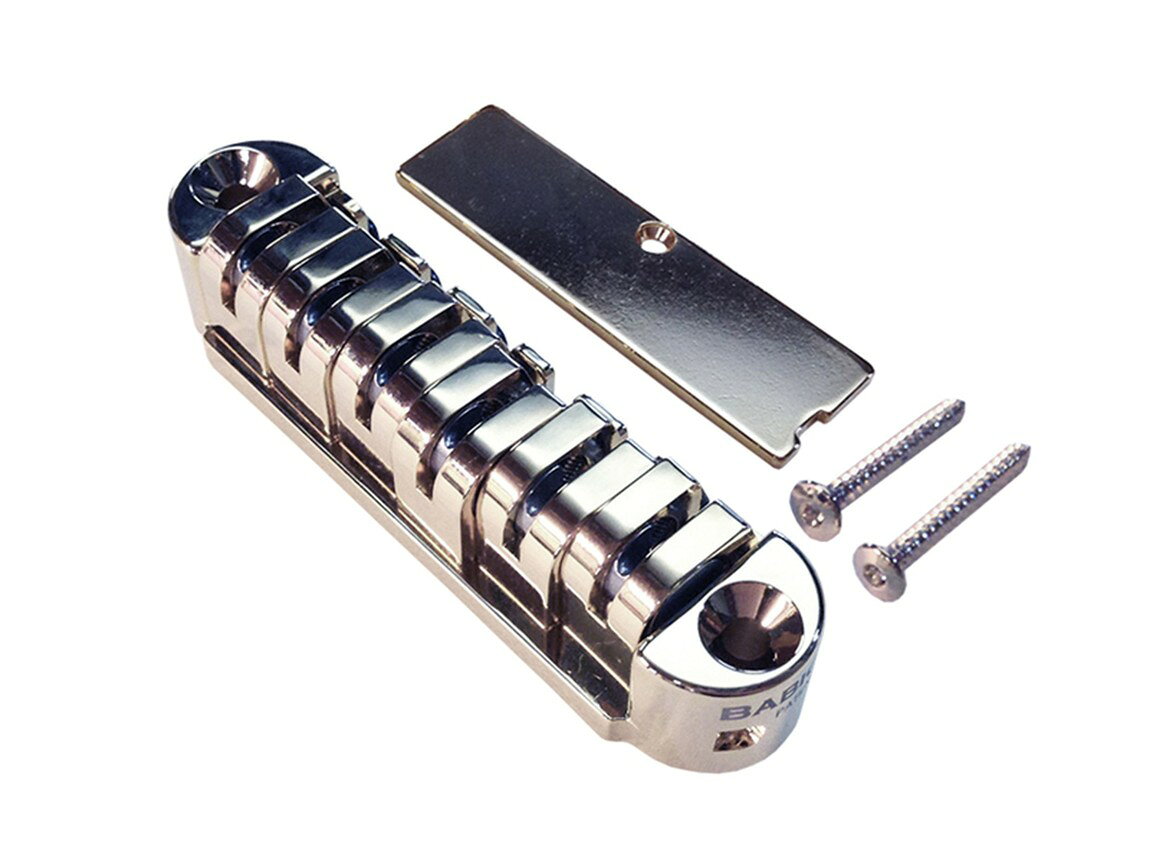 PRODUCT DETAILS Babicz Full Contact Hardware FCHOTOMACH ギター用 ブリッジ Tune-O-Matic レスポール/SGタイプ クローム【商品仕様】・ ブランド：Babicz Full Contact Hardware・ 型番：FCHOTOMACH・ 品目：ギター用ブリッジ・ 形状：Tune-O-Matic（T.O.M）タイプ・ 対応モデル：レスポール（アーチトップ）、SG（フラットトップ）等のギター・ 調整機能：各弦のオクターブ調整、各弦の高さ調整が可能・ カラー：クローム・ 付属品：マウントネジ、説明書、1.5mm調整レンチ【特徴】・ 特許取得済みのeCAMサドルテクノロジーを採用し、弦の振動を効率的にボディへ伝達します。・ 各弦で独立した弦高調整とオクターブ調整が可能な設計となっています。・ アーチトップのレスポールスタイルからフラットトップのSGスタイルまで幅広く対応します。【ご注意】・ 取り付けには加工・配線作業が必要な場合があります。お手持ちの楽器との適合（弦数・サイズ・取付穴位置）をご確認のうえご注文ください。・ アクティブタイプのピックアップは9V電池が必要です（電池は付属しない場合があります）。 ■ 商品について 海外輸入品（説明書は英語表記の場合あり） ■ ご注意 ・掲載画像は実物に近い色味になるよう調整しておりますが、ご利用の環境により差異が生じる場合があります。・複数店舗で在庫を共有しているため、ご注文後に在庫切れとなる場合がございます。 ■ 納期について お届けの目安を必ずご確認ください。 海外正規ルート仕入れ品 海外ブランド ▼ 海外正規ブランド店 正規代理店 ▼ 当 店 ※本商品は並行輸入品です 製造元は正規品と同一のブランド・メーカーです。当店では海外正規ルートより仕入れた商品を取り扱っております。流通ルートが異なるのみで、商品自体に違いはございません。 ── 当店の商品について ── 正規品のみ取り扱い 海外正規店・正規代理店から商品を直接仕入れ、国内に輸入して販売しております。 日本未入荷・海外限定モデルも多数 日本未入荷・海外限定モデルも多数取り扱っております。サイズ・カラー違いや海外限定で販売された製品など、日本では手に入りにくいアイテムをお届けいたします。 お求めやすい価格の理由 海外市場での価格差や流通ルートの違いにより、国内販売価格よりお求めやすくなっております。品質はそのままに、よりお手頃な価格でお届けいたします。 安心保証 ご使用前に万が一、製品に不具合がございました場合は、交換または商品代金のご返金にて対応させていただきます。商品到着後5日以内にご連絡ください。 ご注意 海外からの輸入品となります。海外輸送のため、外箱に軽微なスレ等がある場合がございますが、商品本体には影響ございません。 ※在庫状況は仕入先の在庫情報をもとに出来る限り正確に表示しておりますが、取寄せ商品のため、タイミングによりご注文後に欠品・キャンセルとなる場合がございます。 お探しの商品がございましたら、お気軽にご相談ください。