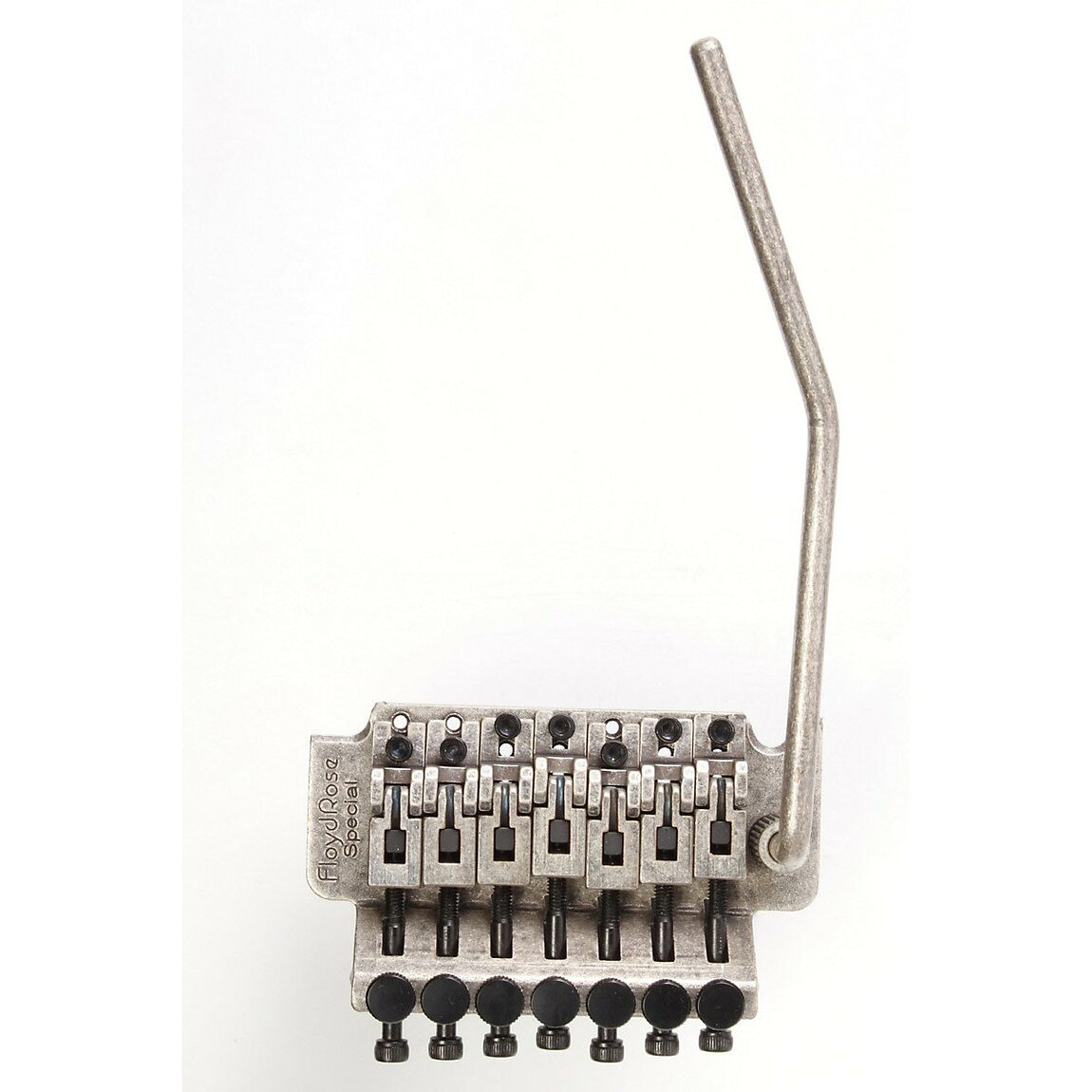 PRODUCT DETAILS Floyd Rose Special 7-String ギター用 7弦 トレモロ ブリッジ セット アンティークシルバー【商品仕様】・ ブランド：Floyd Rose・ 型番：Special 7-String・ 品目：ギター用トレモロブリッジ・ 対応弦数：7弦・ ベースプレート素材：硬化スチール・ サドル素材：亜鉛合金・ トレモロブロック素材：亜鉛合金・ カラー：アンティークシルバー・ 付属品：ブリッジ、ロッキングナット、スプリング、スプリングハンガー、マウンティングスタッド、取付用ハードウェア一式【特徴】・ Floyd Rose Original 7弦モデルの設計仕様を継承したライセンス・トレモロシステムです。・ サドルとトレモロブロックに亜鉛合金を採用し、高い精度とコストパフォーマンスを両立しています。・ 取り付けに必要なロッキングナットやスタッド等のハードウェアが全て付属するコンプリートキットです。【ご注意】・ 取り付けには加工・配線作業が必要な場合があります。お手持ちの楽器との適合（弦数・サイズ・取付穴位置）をご確認のうえご注文ください。・ アクティブタイプのピックアップは9V電池が必要です（電池は付属しない場合があります）。 ■ 商品について 海外輸入品（説明書は英語表記の場合あり） ■ ご注意 ・掲載画像は実物に近い色味になるよう調整しておりますが、ご利用の環境により差異が生じる場合があります。・複数店舗で在庫を共有しているため、ご注文後に在庫切れとなる場合がございます。 ■ 納期について お届けの目安を必ずご確認ください。 海外正規ルート仕入れ品 海外ブランド ▼ 海外正規ブランド店 正規代理店 ▼ 当 店 ※本商品は並行輸入品です 製造元は正規品と同一のブランド・メーカーです。当店では海外正規ルートより仕入れた商品を取り扱っております。流通ルートが異なるのみで、商品自体に違いはございません。 ── 当店の商品について ── 正規品のみ取り扱い 海外正規店・正規代理店から商品を直接仕入れ、国内に輸入して販売しております。 日本未入荷・海外限定モデルも多数 日本未入荷・海外限定モデルも多数取り扱っております。サイズ・カラー違いや海外限定で販売された製品など、日本では手に入りにくいアイテムをお届けいたします。 お求めやすい価格の理由 海外市場での価格差や流通ルートの違いにより、国内販売価格よりお求めやすくなっております。品質はそのままに、よりお手頃な価格でお届けいたします。 安心保証 ご使用前に万が一、製品に不具合がございました場合は、交換または商品代金のご返金にて対応させていただきます。商品到着後5日以内にご連絡ください。 ご注意 海外からの輸入品となります。海外輸送のため、外箱に軽微なスレ等がある場合がございますが、商品本体には影響ございません。 ※在庫状況は仕入先の在庫情報をもとに出来る限り正確に表示しておりますが、取寄せ商品のため、タイミングによりご注文後に欠品・キャンセルとなる場合がございます。 お探しの商品がございましたら、お気軽にご相談ください。
