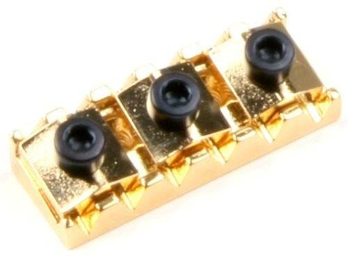 PRODUCT DETAILS Floyd Rose L6 ギター用 ロッキングナット レフティ 左利き用 ゴールド【商品仕様】・ ブランド：Floyd Rose・ 型番：L6・ 品目：ロッキングナット・ 取付位置：ネック側・ 利き手：レフティ（左利き用）・ 幅：1.5625インチ (39.7mm)・ 指板R：10インチ (254mm)・ D弦部高さ：0.235インチ (6.00mm)・ E-Eセンター間幅：1.309インチ (33.25mm)・ 弦間ピッチ：0.2398インチ (6.10mm)・ 対応モデル：Original Floyd Rose、およびライセンス品トレモロシステム・ カラー：ゴールド・ 製造国：ドイツ【特徴】・ Original Floyd Rose トレモロシステム用の純正ロッキングナット・アッセンブリーです。・ ドイツにて製造されたFloyd Roseブランドの純正パーツです。・ 非純正やライセンス品のトレモロシステムでも使用可能です。【ご注意】・ 取り付けには加工・配線作業が必要な場合があります。お手持ちの楽器との適合（弦数・サイズ・取付穴位置）をご確認のうえご注文ください。・ アクティブタイプのピックアップは9V電池が必要です（電池は付属しない場合があります）。 ■ 商品について 海外輸入品（説明書は英語表記の場合あり） ■ ご注意 ・掲載画像は実物に近い色味になるよう調整しておりますが、ご利用の環境により差異が生じる場合があります。・複数店舗で在庫を共有しているため、ご注文後に在庫切れとなる場合がございます。 ■ 納期について お届けの目安を必ずご確認ください。 海外正規ルート仕入れ品 海外ブランド ▼ 海外正規ブランド店 正規代理店 ▼ 当 店 ※本商品は並行輸入品です 製造元は正規品と同一のブランド・メーカーです。当店では海外正規ルートより仕入れた商品を取り扱っております。流通ルートが異なるのみで、商品自体に違いはございません。 ── 当店の商品について ── 正規品のみ取り扱い 海外正規店・正規代理店から商品を直接仕入れ、国内に輸入して販売しております。 日本未入荷・海外限定モデルも多数 日本未入荷・海外限定モデルも多数取り扱っております。サイズ・カラー違いや海外限定で販売された製品など、日本では手に入りにくいアイテムをお届けいたします。 お求めやすい価格の理由 海外市場での価格差や流通ルートの違いにより、国内販売価格よりお求めやすくなっております。品質はそのままに、よりお手頃な価格でお届けいたします。 安心保証 ご使用前に万が一、製品に不具合がございました場合は、交換または商品代金のご返金にて対応させていただきます。商品到着後5日以内にご連絡ください。 ご注意 海外からの輸入品となります。海外輸送のため、外箱に軽微なスレ等がある場合がございますが、商品本体には影響ございません。 ※在庫状況は仕入先の在庫情報をもとに出来る限り正確に表示しておりますが、取寄せ商品のため、タイミングによりご注文後に欠品・キャンセルとなる場合がございます。 お探しの商品がございましたら、お気軽にご相談ください。