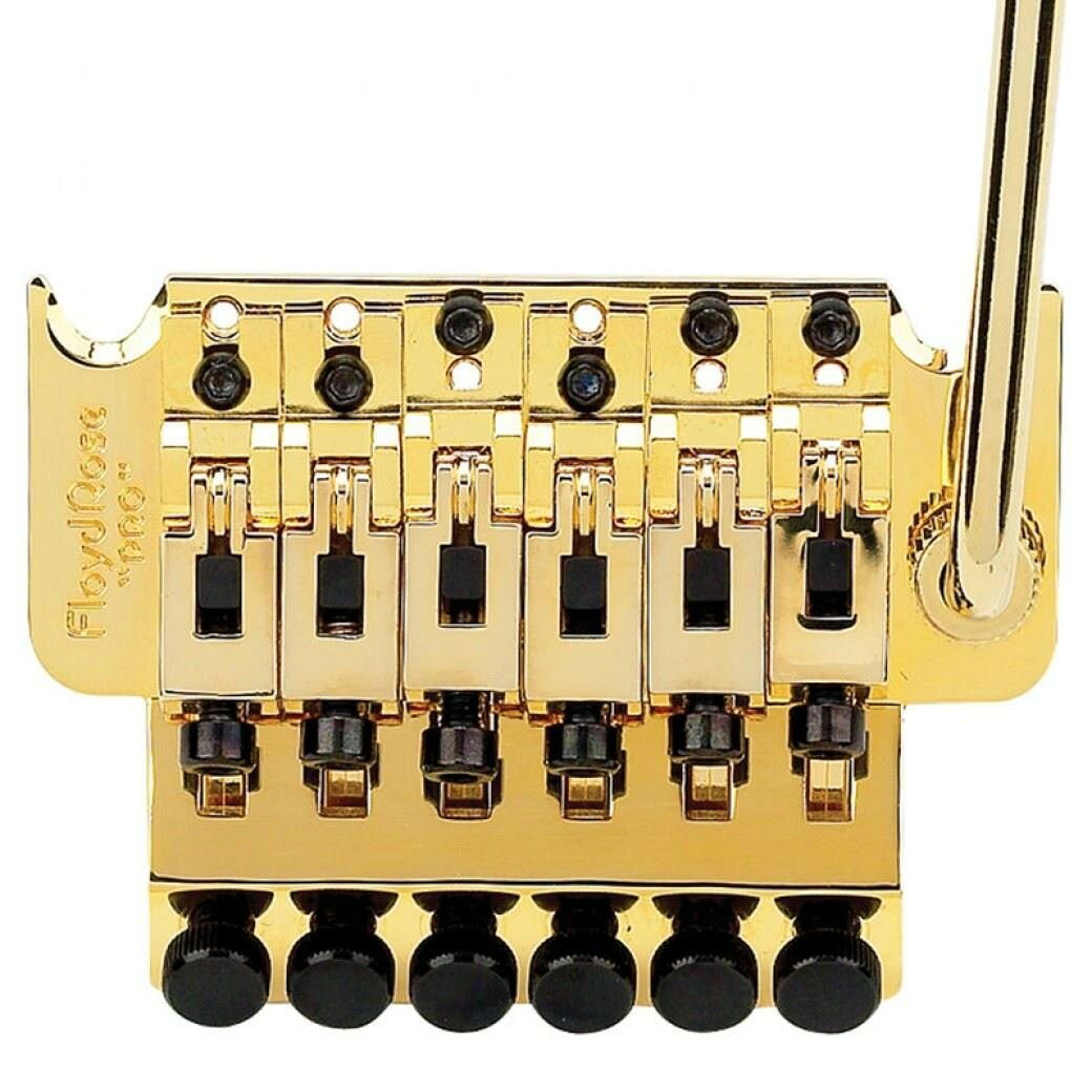PRODUCT DETAILS FLOYD ROSE FR 1000 SE PRO FRTP3000 ギター用 トレモロ ゴールド【商品仕様】・ ブランド：FLOYD ROSE・ 型番：FR 1000 SE PRO (FRTP3000)・ 品目：トレモロ・システム・ カラー：ゴールド・ 付属品：トレモロアーム、スプリング、ハンガー、マウントスタッド、レンチ等【特徴】・ フロイドローズ1000シリーズをベースにした、ロープロファイル設計のトレモロユニットです。・ オリジナルのフロイドローズの基本構造を継承しつつ、全体が薄く設計されており、演奏時の干渉を軽減します。・ チューニングの安定性とサステインを維持し、激しいアーミング奏法に対応します。【ご注意】・ 取り付けには加工・配線作業が必要な場合があります。お手持ちの楽器との適合（弦数・サイズ・取付穴位置）をご確認のうえご注文ください。・ アクティブタイプのピックアップは9V電池が必要です（電池は付属しない場合があります）。 ■ 商品について 海外輸入品（説明書は英語表記の場合あり） ■ ご注意 ・掲載画像は実物に近い色味になるよう調整しておりますが、ご利用の環境により差異が生じる場合があります。・複数店舗で在庫を共有しているため、ご注文後に在庫切れとなる場合がございます。 ■ 納期について お届けの目安を必ずご確認ください。 海外正規ルート仕入れ品 海外ブランド ▼ 海外正規ブランド店 正規代理店 ▼ 当 店 ※本商品は並行輸入品です 製造元は正規品と同一のブランド・メーカーです。当店では海外正規ルートより仕入れた商品を取り扱っております。流通ルートが異なるのみで、商品自体に違いはございません。 ── 当店の商品について ── 正規品のみ取り扱い 海外正規店・正規代理店から商品を直接仕入れ、国内に輸入して販売しております。 日本未入荷・海外限定モデルも多数 日本未入荷・海外限定モデルも多数取り扱っております。サイズ・カラー違いや海外限定で販売された製品など、日本では手に入りにくいアイテムをお届けいたします。 お求めやすい価格の理由 海外市場での価格差や流通ルートの違いにより、国内販売価格よりお求めやすくなっております。品質はそのままに、よりお手頃な価格でお届けいたします。 安心保証 ご使用前に万が一、製品に不具合がございました場合は、交換または商品代金のご返金にて対応させていただきます。商品到着後5日以内にご連絡ください。 ご注意 海外からの輸入品となります。海外輸送のため、外箱に軽微なスレ等がある場合がございますが、商品本体には影響ございません。 ※在庫状況は仕入先の在庫情報をもとに出来る限り正確に表示しておりますが、取寄せ商品のため、タイミングによりご注文後に欠品・キャンセルとなる場合がございます。 お探しの商品がございましたら、お気軽にご相談ください。