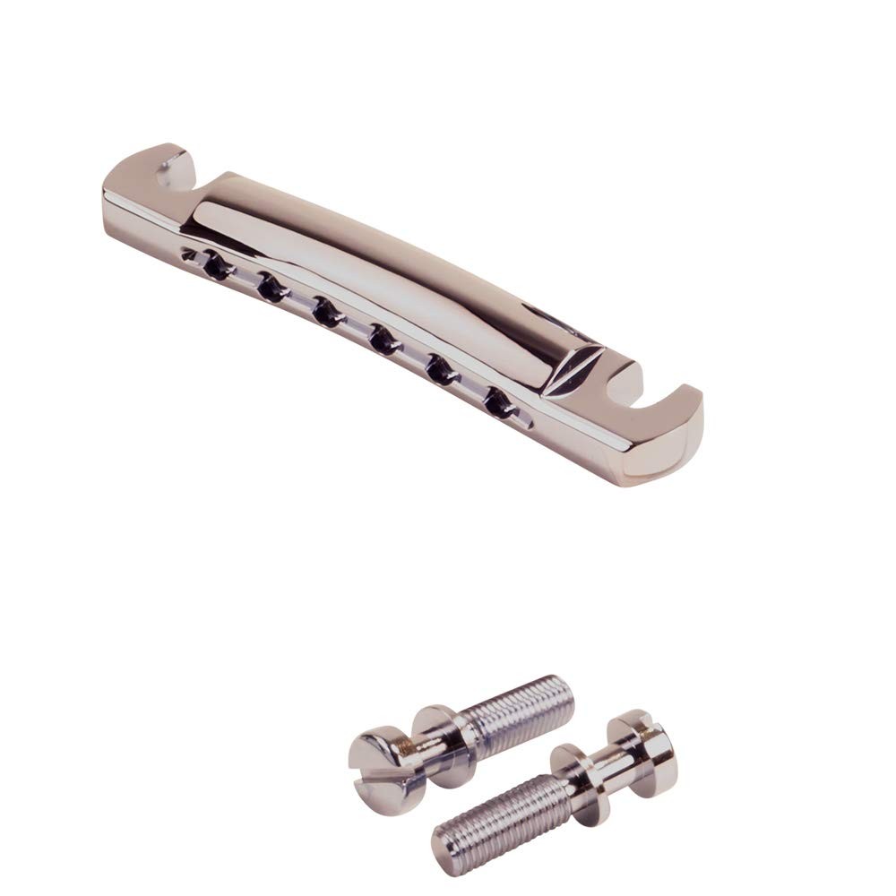 PRODUCT DETAILS Kluson USA Stop Tailpiece Brass with Steel Studs ギター用 ストップテイルピース ニッケル【商品仕様】・ ブランド：Kluson USA・ 品目：ギター用ストップテイルピース・ 素材：ベルブラス（本体）、スチール（スタッド）・ スタッドネジ径：5/16-24・ カラー：ニッケル・ 生産国：アメリカ・ 付属品：スチール製スタッド【特徴】・ 1950年代から1960年代のオリジナルパーツの仕様を再現したヴィンテージスタイルのテイルピースです。・ 5段階のメッキ工程を経て仕上げられたアメリカ製のパーツです。・ 本体素材にベルブラス、スタッドにスチールを採用しています。【ご注意】・ 取り付けには加工・配線作業が必要な場合があります。お手持ちの楽器との適合（弦数・サイズ・取付穴位置）をご確認のうえご注文ください。・ アクティブタイプのピックアップは9V電池が必要です（電池は付属しない場合があります）。 ■ 商品について 海外輸入品（説明書は英語表記の場合あり） ■ ご注意 ・掲載画像は実物に近い色味になるよう調整しておりますが、ご利用の環境により差異が生じる場合があります。・複数店舗で在庫を共有しているため、ご注文後に在庫切れとなる場合がございます。 ■ 納期について お届けの目安を必ずご確認ください。 海外正規ルート仕入れ品 海外ブランド ▼ 海外正規ブランド店 正規代理店 ▼ 当 店 ※本商品は並行輸入品です 製造元は正規品と同一のブランド・メーカーです。当店では海外正規ルートより仕入れた商品を取り扱っております。流通ルートが異なるのみで、商品自体に違いはございません。 ── 当店の商品について ── 正規品のみ取り扱い 海外正規店・正規代理店から商品を直接仕入れ、国内に輸入して販売しております。 日本未入荷・海外限定モデルも多数 日本未入荷・海外限定モデルも多数取り扱っております。サイズ・カラー違いや海外限定で販売された製品など、日本では手に入りにくいアイテムをお届けいたします。 お求めやすい価格の理由 海外市場での価格差や流通ルートの違いにより、国内販売価格よりお求めやすくなっております。品質はそのままに、よりお手頃な価格でお届けいたします。 安心保証 ご使用前に万が一、製品に不具合がございました場合は、交換または商品代金のご返金にて対応させていただきます。商品到着後5日以内にご連絡ください。 ご注意 海外からの輸入品となります。海外輸送のため、外箱に軽微なスレ等がある場合がございますが、商品本体には影響ございません。 ※在庫状況は仕入先の在庫情報をもとに出来る限り正確に表示しておりますが、取寄せ商品のため、タイミングによりご注文後に欠品・キャンセルとなる場合がございます。 お探しの商品がございましたら、お気軽にご相談ください。