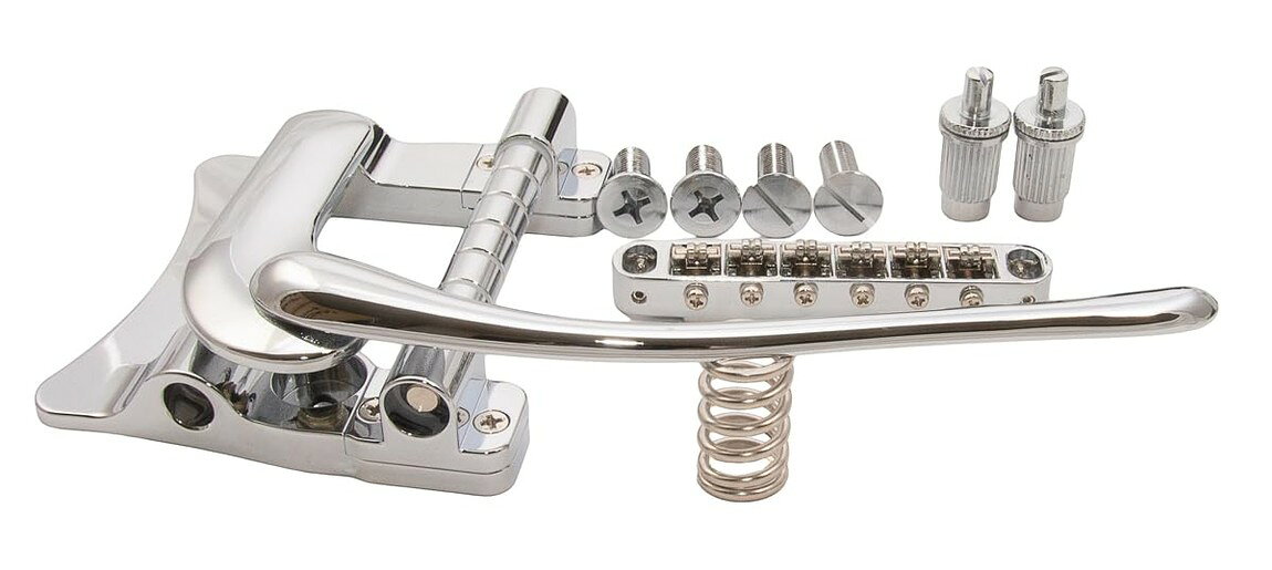PRODUCT DETAILS Mosby Stop Tail Mount Vibrato and Bridge ギター用 トレモロ ブリッジ ストップテイルピース搭載モデル レスポール等対応【商品仕様】・ ブランド：Mosby・ 品目：ギター用トレモロユニット/ブリッジ・ 形状：ストップテイルピース・マウント型・ 対応モデル：ストップテイルスタッド搭載のギター（レスポールタイプ等）・ 取付方法：既存のストップテイルスタッドを利用【特徴】・ ヴィンテージギターのクラシックなデザインに馴染む自然な外観です。・ スタッガード（互い違い）配置の弦穴により、滑らかで表現力豊かなトレモロレスポンスを実現します。・ 調整可能なピッチにより、ローラーの固着を防ぎ、安定した動作を維持します。・ 既存のストップテイルスタッドを使用してそのまま取り付けが可能です。【ご注意】・ 取り付けには加工・配線作業が必要な場合があります。お手持ちの楽器との適合（弦数・サイズ・取付穴位置）をご確認のうえご注文ください。・ アクティブタイプのピックアップは9V電池が必要です（電池は付属しない場合があります）。 ■ 商品について 海外輸入品（説明書は英語表記の場合あり） ■ ご注意 ・掲載画像は実物に近い色味になるよう調整しておりますが、ご利用の環境により差異が生じる場合があります。・複数店舗で在庫を共有しているため、ご注文後に在庫切れとなる場合がございます。 ■ 納期について お届けの目安を必ずご確認ください。 海外正規ルート仕入れ品 海外ブランド ▼ 海外正規ブランド店 正規代理店 ▼ 当 店 ※本商品は並行輸入品です 製造元は正規品と同一のブランド・メーカーです。当店では海外正規ルートより仕入れた商品を取り扱っております。流通ルートが異なるのみで、商品自体に違いはございません。 ── 当店の商品について ── 正規品のみ取り扱い 海外正規店・正規代理店から商品を直接仕入れ、国内に輸入して販売しております。 日本未入荷・海外限定モデルも多数 日本未入荷・海外限定モデルも多数取り扱っております。サイズ・カラー違いや海外限定で販売された製品など、日本では手に入りにくいアイテムをお届けいたします。 お求めやすい価格の理由 海外市場での価格差や流通ルートの違いにより、国内販売価格よりお求めやすくなっております。品質はそのままに、よりお手頃な価格でお届けいたします。 安心保証 ご使用前に万が一、製品に不具合がございました場合は、交換または商品代金のご返金にて対応させていただきます。商品到着後5日以内にご連絡ください。 ご注意 海外からの輸入品となります。海外輸送のため、外箱に軽微なスレ等がある場合がございますが、商品本体には影響ございません。 ※在庫状況は仕入先の在庫情報をもとに出来る限り正確に表示しておりますが、取寄せ商品のため、タイミングによりご注文後に欠品・キャンセルとなる場合がございます。 お探しの商品がございましたら、お気軽にご相談ください。