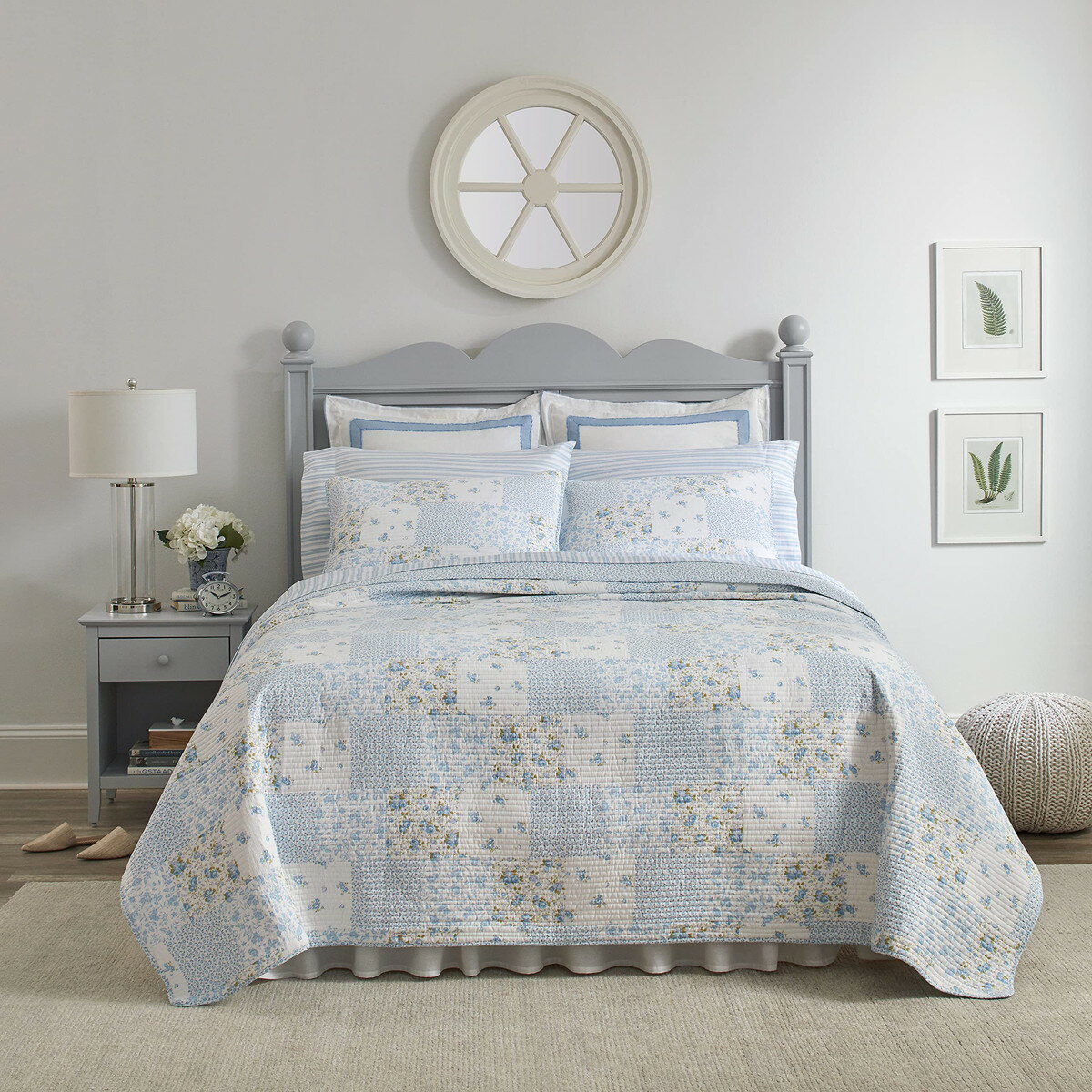 樂天商城 - Laura Ashley キングサイズ キルトセット ベッドカバー 枕カバー付き リバーシブル 花柄 ブルー