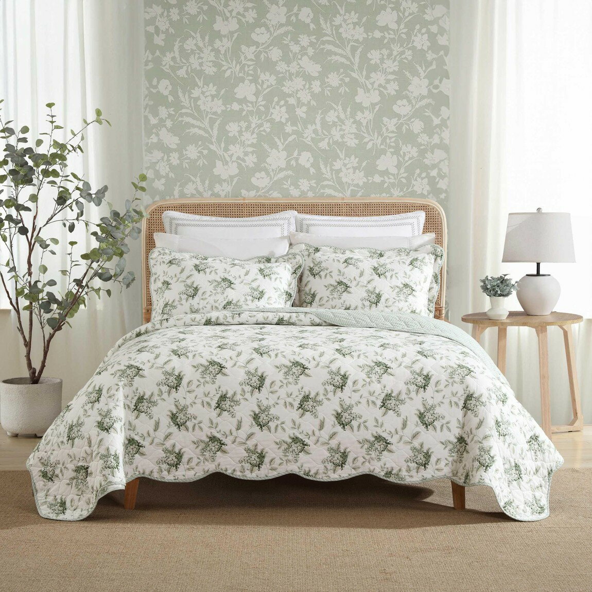 Rakuten - Laura Ashley キルトセット Portland Floral Green 花柄 ベッドカバー 枕カバー付き