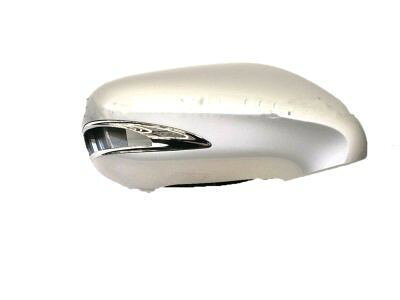 PRODUCT DETAILS レクサス純正 ドアミラーカバー 右側 (Outer Mirror Cover Right Hand) OEM パーツ【商品情報】・ メーカー：レクサス純正（Genuine Lexus / OEM）・ 部品名：ドアミラーカバー 右側（Outer Mirror Cover Right Hand）・ 品番：8791A-53410-B1・ 適合位置：右側【ご注意】・ 米国からの取り寄せ商品です。お届けまで2〜3週間ほどお時間をいただきます。・ 適合は必ずお車の車台番号・品番でご確認ください。 ■ 商品について 海外輸入品（説明書は英語表記の場合あり） ■ ご注意 ・掲載画像は実物に近い色味になるよう調整しておりますが、ご利用の環境により差異が生じる場合があります。・複数店舗で在庫を共有しているため、ご注文後に在庫切れとなる場合がございます。 ■ 納期について お届けの目安を必ずご確認ください。 海外正規ルート仕入れ品 海外ブランド ▼ 海外正規ブランド店 正規代理店 ▼ 当 店 ※本商品は並行輸入品です 製造元は正規品と同一のブランド・メーカーです。当店では海外正規ルートより仕入れた商品を取り扱っております。流通ルートが異なるのみで、商品自体に違いはございません。 ── 当店の商品について ── 正規品のみ取り扱い 海外正規店・正規代理店から商品を直接仕入れ、国内に輸入して販売しております。 日本未入荷・海外限定モデルも多数 日本未入荷・海外限定モデルも多数取り扱っております。サイズ・カラー違いや海外限定で販売された製品など、日本では手に入りにくいアイテムをお届けいたします。 お求めやすい価格の理由 海外市場での価格差や流通ルートの違いにより、国内販売価格よりお求めやすくなっております。品質はそのままに、よりお手頃な価格でお届けいたします。 安心保証 ご使用前に万が一、製品に不具合がございました場合は、交換または商品代金のご返金にて対応させていただきます。商品到着後5日以内にご連絡ください。 ご注意 海外からの輸入品となります。海外輸送のため、外箱に軽微なスレ等がある場合がございますが、商品本体には影響ございません。 ※在庫状況は仕入先の在庫情報をもとに出来る限り正確に表示しておりますが、取寄せ商品のため、タイミングによりご注文後に欠品・キャンセルとなる場合がございます。 お探しの商品がございましたら、お気軽にご相談ください。