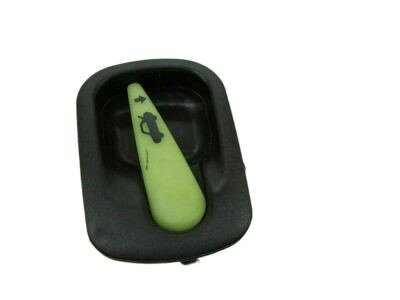 PRODUCT DETAILS レクサス純正 ラゲージドアロックオープナー (Opener Assy, Luggage Door Lock) OEM パーツ【商品情報】・ メーカー：レクサス純正（Genuine Lexus / OEM）・ 部品名：ラゲージドアロックオープナー（Opener Assy, Luggage Door Lock）・ 品番：64640-50010【ご注意】・ 米国からの取り寄せ商品です。お届けまで2〜3週間ほどお時間をいただきます。・ 適合は必ずお車の車台番号・品番でご確認ください。 ■ 商品について 海外輸入品（説明書は英語表記の場合あり） ■ ご注意 ・掲載画像は実物に近い色味になるよう調整しておりますが、ご利用の環境により差異が生じる場合があります。・複数店舗で在庫を共有しているため、ご注文後に在庫切れとなる場合がございます。 ■ 納期について お届けの目安を必ずご確認ください。 海外正規ルート仕入れ品 海外ブランド ▼ 海外正規ブランド店 正規代理店 ▼ 当 店 ※本商品は並行輸入品です 製造元は正規品と同一のブランド・メーカーです。当店では海外正規ルートより仕入れた商品を取り扱っております。流通ルートが異なるのみで、商品自体に違いはございません。 ── 当店の商品について ── 正規品のみ取り扱い 海外正規店・正規代理店から商品を直接仕入れ、国内に輸入して販売しております。 日本未入荷・海外限定モデルも多数 日本未入荷・海外限定モデルも多数取り扱っております。サイズ・カラー違いや海外限定で販売された製品など、日本では手に入りにくいアイテムをお届けいたします。 お求めやすい価格の理由 海外市場での価格差や流通ルートの違いにより、国内販売価格よりお求めやすくなっております。品質はそのままに、よりお手頃な価格でお届けいたします。 安心保証 ご使用前に万が一、製品に不具合がございました場合は、交換または商品代金のご返金にて対応させていただきます。商品到着後5日以内にご連絡ください。 ご注意 海外からの輸入品となります。海外輸送のため、外箱に軽微なスレ等がある場合がございますが、商品本体には影響ございません。 ※在庫状況は仕入先の在庫情報をもとに出来る限り正確に表示しておりますが、取寄せ商品のため、タイミングによりご注文後に欠品・キャンセルとなる場合がございます。 お探しの商品がございましたら、お気軽にご相談ください。