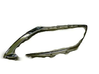 PRODUCT DETAILS レクサス純正 リム (左) (Rim LH) OEM パーツ【商品情報】・ メーカー：レクサス純正（Genuine Lexus / OEM）・ 部品名：リム (左)（Rim LH）・ 品番：81156-30B90・ 適合位置：左側【ご注意】・ 米国からの取り寄せ商品です。お届けまで2〜3週間ほどお時間をいただきます。・ 適合は必ずお車の車台番号・品番でご確認ください。 ■ 商品について 海外輸入品（説明書は英語表記の場合あり） ■ ご注意 ・掲載画像は実物に近い色味になるよう調整しておりますが、ご利用の環境により差異が生じる場合があります。・複数店舗で在庫を共有しているため、ご注文後に在庫切れとなる場合がございます。 ■ 納期について お届けの目安を必ずご確認ください。 海外正規ルート仕入れ品 海外ブランド ▼ 海外正規ブランド店 正規代理店 ▼ 当 店 ※本商品は並行輸入品です 製造元は正規品と同一のブランド・メーカーです。当店では海外正規ルートより仕入れた商品を取り扱っております。流通ルートが異なるのみで、商品自体に違いはございません。 ── 当店の商品について ── 正規品のみ取り扱い 海外正規店・正規代理店から商品を直接仕入れ、国内に輸入して販売しております。 日本未入荷・海外限定モデルも多数 日本未入荷・海外限定モデルも多数取り扱っております。サイズ・カラー違いや海外限定で販売された製品など、日本では手に入りにくいアイテムをお届けいたします。 お求めやすい価格の理由 海外市場での価格差や流通ルートの違いにより、国内販売価格よりお求めやすくなっております。品質はそのままに、よりお手頃な価格でお届けいたします。 安心保証 ご使用前に万が一、製品に不具合がございました場合は、交換または商品代金のご返金にて対応させていただきます。商品到着後5日以内にご連絡ください。 ご注意 海外からの輸入品となります。海外輸送のため、外箱に軽微なスレ等がある場合がございますが、商品本体には影響ございません。 ※在庫状況は仕入先の在庫情報をもとに出来る限り正確に表示しておりますが、取寄せ商品のため、タイミングによりご注文後に欠品・キャンセルとなる場合がございます。 お探しの商品がございましたら、お気軽にご相談ください。
