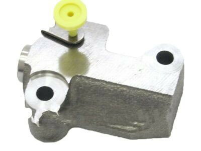 PRODUCT DETAILS レクサス純正 チェーンテンショナー No.1 (Tensioner Assy, Chain, NO.1) Genuine OEM パーツ【商品情報】・ メーカー：レクサス純正（Genuine Lexus / OEM）・ 部品名：チェーンテンショナー No.1（Tensioner Assy, Chain, NO.1）・ 品番：13540-31021【ご注意】・ 米国からの取り寄せ商品です。お届けまで2〜3週間ほどお時間をいただきます。・ 適合は必ずお車の車台番号・品番でご確認ください。 ■ 商品について 海外輸入品（説明書は英語表記の場合あり） ■ ご注意 ・掲載画像は実物に近い色味になるよう調整しておりますが、ご利用の環境により差異が生じる場合があります。・複数店舗で在庫を共有しているため、ご注文後に在庫切れとなる場合がございます。 ■ 納期について お届けの目安を必ずご確認ください。 海外正規ルート仕入れ品 海外ブランド ▼ 海外正規ブランド店 正規代理店 ▼ 当 店 ※本商品は並行輸入品です 製造元は正規品と同一のブランド・メーカーです。当店では海外正規ルートより仕入れた商品を取り扱っております。流通ルートが異なるのみで、商品自体に違いはございません。 ── 当店の商品について ── 正規品のみ取り扱い 海外正規店・正規代理店から商品を直接仕入れ、国内に輸入して販売しております。 日本未入荷・海外限定モデルも多数 日本未入荷・海外限定モデルも多数取り扱っております。サイズ・カラー違いや海外限定で販売された製品など、日本では手に入りにくいアイテムをお届けいたします。 お求めやすい価格の理由 海外市場での価格差や流通ルートの違いにより、国内販売価格よりお求めやすくなっております。品質はそのままに、よりお手頃な価格でお届けいたします。 安心保証 ご使用前に万が一、製品に不具合がございました場合は、交換または商品代金のご返金にて対応させていただきます。商品到着後5日以内にご連絡ください。 ご注意 海外からの輸入品となります。海外輸送のため、外箱に軽微なスレ等がある場合がございますが、商品本体には影響ございません。 ※在庫状況は仕入先の在庫情報をもとに出来る限り正確に表示しておりますが、取寄せ商品のため、タイミングによりご注文後に欠品・キャンセルとなる場合がございます。 お探しの商品がございましたら、お気軽にご相談ください。