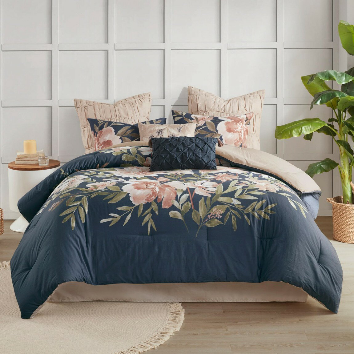 Rakuten - Madison Park マディソンパーク カミリア コットン コンフォーター 8点セット ネイビー 花柄 寝具 布団セット 掛け布団 枕カバー シーツ 布団カバー 毛布 オールシーズン 洗える