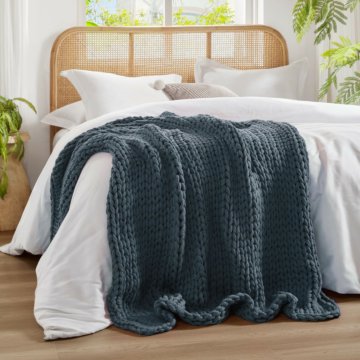 Rakuten - マディソンパーク チャンキーニット ブランケット 127×152cm インディゴ 毛布 スローケット ひざ掛け 大判 おしゃれ ハンドメイド 手編み 暖かい 洗える