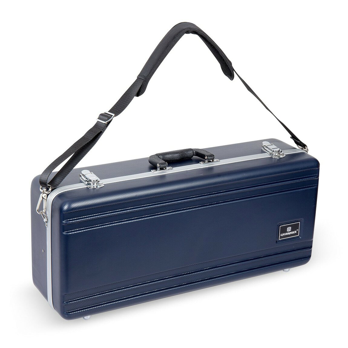 PRODUCT DETAILS クロスロック アルトサックス用 ハードケース ABS樹脂 長方形 ブルー ダイヤモンドパターン ストラップ付属【商品仕様】・ アイテム種別：アルトサックス用ハードケース・ 外装素材：ABS樹脂（ダイヤモンドパターン）・ 内装素材：高密度フォーム、ブルーベルベット・ 内寸：長さ 約58cm、幅 約21.5cm、厚み 約13.5cm・ 重量：約3.1kg・ 付属品：バックパックストラップ【特徴】・ 外装にダイヤモンドパターンのテクスチャを施した頑丈なABS樹脂を採用した長方形タイプのケースです。・ 内装には楽器を衝撃や傷から保護する高密度フォームと、手触りの良いベルベット素材を使用しています。・ ネックやマウスピースを個別に収納できる専用のアクセサリーコンパートメントを内蔵しています。・ 不意の開放を防ぐセキュリティロックシステムと、耐久性に優れた金属製ラッチを装備しています。・ ケースの縁を金属で補強し、底面には安定性を高めるフットパーツを備えています。 ■ 商品について 海外輸入品（説明書は英語表記の場合あり） ■ ご注意 ・掲載画像は実物に近い色味になるよう調整しておりますが、ご利用の環境により差異が生じる場合があります。・複数店舗で在庫を共有しているため、ご注文後に在庫切れとなる場合がございます。 ■ 納期について お届けの目安を必ずご確認ください。 海外正規ルート仕入れ品 海外ブランド ▼ 海外正規ブランド店 正規代理店 ▼ 当 店 ※本商品は並行輸入品です 製造元は正規品と同一のブランド・メーカーです。当店では海外正規ルートより仕入れた商品を取り扱っております。流通ルートが異なるのみで、商品自体に違いはございません。 ── 当店の商品について ── 正規品のみ取り扱い 海外正規店・正規代理店から商品を直接仕入れ、国内に輸入して販売しております。 日本未入荷・海外限定モデルも多数 日本未入荷・海外限定モデルも多数取り扱っております。サイズ・カラー違いや海外限定で販売された製品など、日本では手に入りにくいアイテムをお届けいたします。 お求めやすい価格の理由 海外市場での価格差や流通ルートの違いにより、国内販売価格よりお求めやすくなっております。品質はそのままに、よりお手頃な価格でお届けいたします。 安心保証 ご使用前に万が一、製品に不具合がございました場合は、交換または商品代金のご返金にて対応させていただきます。商品到着後5日以内にご連絡ください。 ご注意 海外からの輸入品となります。海外輸送のため、外箱に軽微なスレ等がある場合がございますが、商品本体には影響ございません。 ※在庫状況は仕入先の在庫情報をもとに出来る限り正確に表示しておりますが、取寄せ商品のため、タイミングによりご注文後に欠品・キャンセルとなる場合がございます。 お探しの商品がございましたら、お気軽にご相談ください。