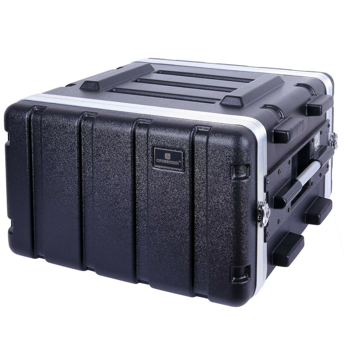 PRODUCT DETAILS クロスロック 音響機器用 6U ラックケース 19インチ スタッカブル ポリエチレン製 ハードケース ブラック【商品仕様】・ アイテム種別：ラックケース・ 素材：高密度ポリエチレン・ カラー：ブラック・ 外寸サイズ：約55.9cm × 56.9cm × 32.0cm・ 重量：約5.3kg・ 収容ユニット数：6U（19インチ標準ラックサイズ）・ 内寸奥行：約48.9cm・ 付属品：ラックマウント用ネジ一式【特徴】・ 高密度ポリエチレン製のハードシェル構造を採用し、外部からの衝撃に対して高い耐性を備えています。・ 前面および背面のカバーは取り外しが可能で、機材の設置や配線作業をスムーズに行うことができます。・ 縁部分にガスケットシールを施した密閉構造により、内部への塵や湿気の侵入を抑えます。・ ケース同士を安定して積み重ねることができるスタッカブル設計を採用しています。・ 頑丈なツイストラッチでの固定に加え、運搬に便利な2箇所のハンドルを装備しています。 ■ 商品について 海外輸入品（説明書は英語表記の場合あり） ■ ご注意 ・掲載画像は実物に近い色味になるよう調整しておりますが、ご利用の環境により差異が生じる場合があります。・複数店舗で在庫を共有しているため、ご注文後に在庫切れとなる場合がございます。 ■ 納期について お届けの目安を必ずご確認ください。 海外正規ルート仕入れ品 海外ブランド ▼ 海外正規ブランド店 正規代理店 ▼ 当 店 ※本商品は並行輸入品です 製造元は正規品と同一のブランド・メーカーです。当店では海外正規ルートより仕入れた商品を取り扱っております。流通ルートが異なるのみで、商品自体に違いはございません。 ── 当店の商品について ── 正規品のみ取り扱い 海外正規店・正規代理店から商品を直接仕入れ、国内に輸入して販売しております。 日本未入荷・海外限定モデルも多数 日本未入荷・海外限定モデルも多数取り扱っております。サイズ・カラー違いや海外限定で販売された製品など、日本では手に入りにくいアイテムをお届けいたします。 お求めやすい価格の理由 海外市場での価格差や流通ルートの違いにより、国内販売価格よりお求めやすくなっております。品質はそのままに、よりお手頃な価格でお届けいたします。 安心保証 ご使用前に万が一、製品に不具合がございました場合は、交換または商品代金のご返金にて対応させていただきます。商品到着後5日以内にご連絡ください。 ご注意 海外からの輸入品となります。海外輸送のため、外箱に軽微なスレ等がある場合がございますが、商品本体には影響ございません。 ※在庫状況は仕入先の在庫情報をもとに出来る限り正確に表示しておりますが、取寄せ商品のため、タイミングによりご注文後に欠品・キャンセルとなる場合がございます。 お探しの商品がございましたら、お気軽にご相談ください。