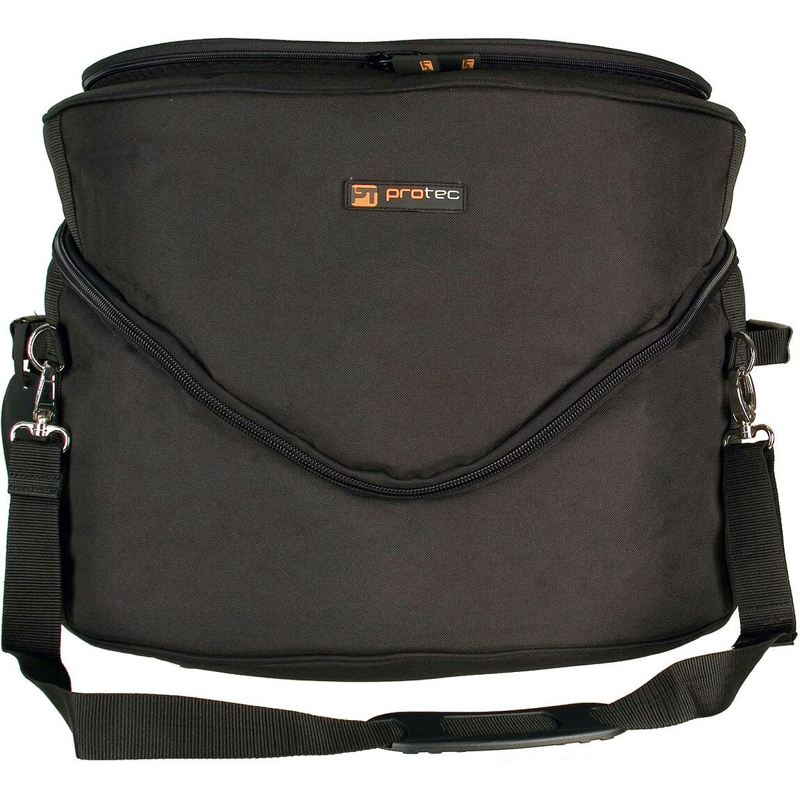 PRODUCT DETAILS Protec タム用 ギグバッグ デラックス 16×18インチ対応 ナイロン製 ショルダーストラップ付属【商品仕様】・ 対応楽器：タム（16×18インチ）・ ケース種別：ギグバッグ・ 外装素材：600デニールポリエステル（耐穿刺性）・ 内装素材：ソフトブラシ仕様の布地・ クッション厚：約25mm・ 外寸：直径 約40.6cm × 奥行 約45.7cm・ 付属仕様：外部ポケット、ショルダーストラップ、キャリングハンドル、ニッケル製金具、保護フット【特徴】・ 25mmの厚手クッションと耐穿刺性に優れた600デニールの外装素材により楽器を保護します。・ 予備のドラムヘッドなどをまとめて収納できる大型の外部ポケットを装備しています。・ 耐久性の高いニッケル金具と、スムーズな開閉を可能にする大型のジッパーを採用しています。・ 持ち運びに便利なハンドルに加えて、肩掛け運搬が可能なヘビーデューティ仕様のショルダーストラップが付属します。・ ケースの底部には地面との摩耗を防ぐための保護用フットが取り付けられています。 ■ 商品について 海外輸入品（説明書は英語表記の場合あり） ■ ご注意 ・掲載画像は実物に近い色味になるよう調整しておりますが、ご利用の環境により差異が生じる場合があります。・複数店舗で在庫を共有しているため、ご注文後に在庫切れとなる場合がございます。 ■ 納期について お届けの目安を必ずご確認ください。 海外正規ルート仕入れ品 海外ブランド ▼ 海外正規ブランド店 正規代理店 ▼ 当 店 ※本商品は並行輸入品です 製造元は正規品と同一のブランド・メーカーです。当店では海外正規ルートより仕入れた商品を取り扱っております。流通ルートが異なるのみで、商品自体に違いはございません。 ── 当店の商品について ── 正規品のみ取り扱い 海外正規店・正規代理店から商品を直接仕入れ、国内に輸入して販売しております。 日本未入荷・海外限定モデルも多数 日本未入荷・海外限定モデルも多数取り扱っております。サイズ・カラー違いや海外限定で販売された製品など、日本では手に入りにくいアイテムをお届けいたします。 お求めやすい価格の理由 海外市場での価格差や流通ルートの違いにより、国内販売価格よりお求めやすくなっております。品質はそのままに、よりお手頃な価格でお届けいたします。 安心保証 ご使用前に万が一、製品に不具合がございました場合は、交換または商品代金のご返金にて対応させていただきます。商品到着後5日以内にご連絡ください。 ご注意 海外からの輸入品となります。海外輸送のため、外箱に軽微なスレ等がある場合がございますが、商品本体には影響ございません。 ※在庫状況は仕入先の在庫情報をもとに出来る限り正確に表示しておりますが、取寄せ商品のため、タイミングによりご注文後に欠品・キャンセルとなる場合がございます。 お探しの商品がございましたら、お気軽にご相談ください。
