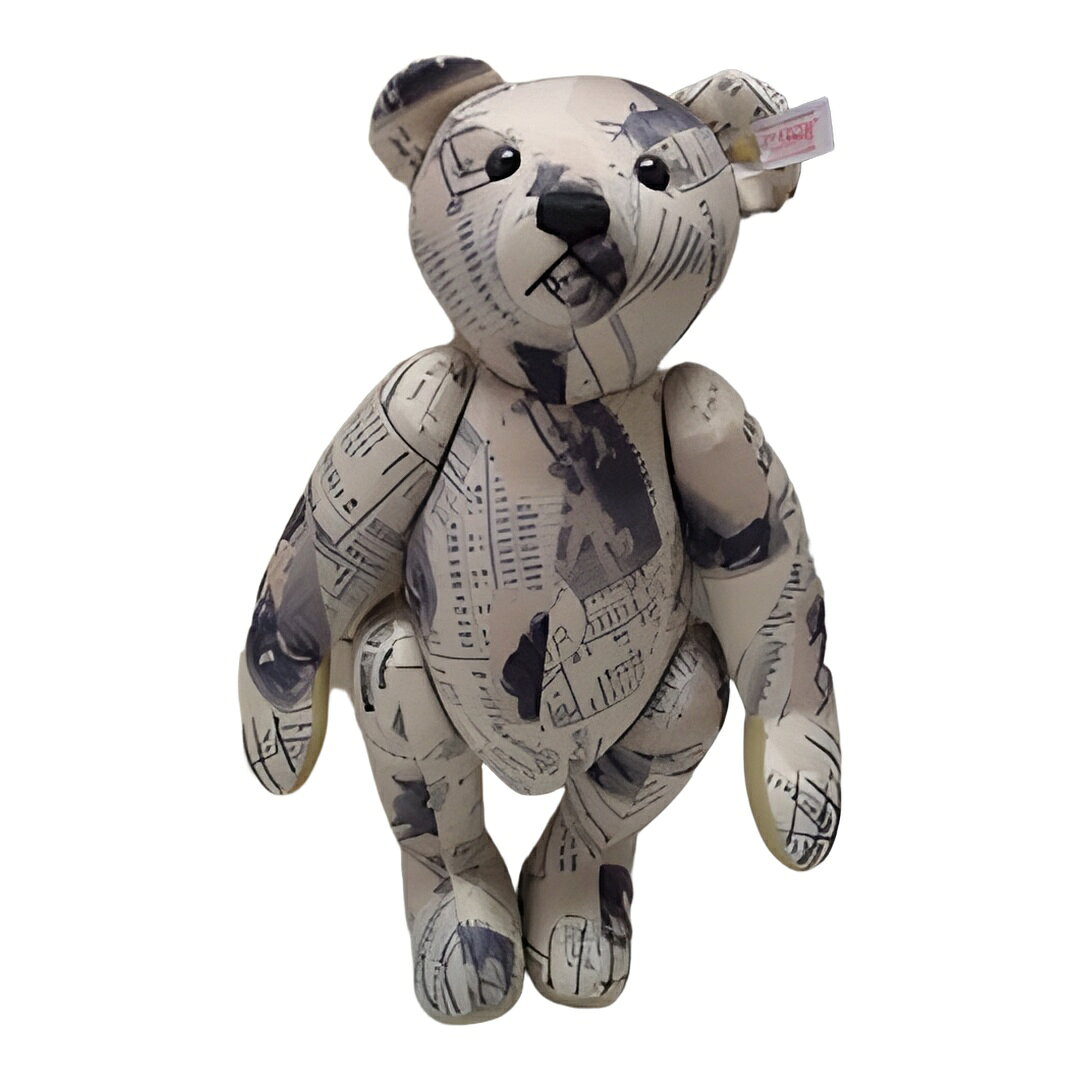 PRODUCT DETAILS シュタイフ クラシック catalogue テディベア 30cm 2007年製 Steiff 037177 ぬいぐるみ【商品仕様】・ブランド：Steiff（シュタイフ）・シリーズ：世界限定・EAN（メーカー型番）：037177・サイズ：30 cm・製造年：2007・限定数：2007・化粧箱：あり・証明書：あり・商品状態：新品・未使用 ■ 商品について 海外輸入品（付属の説明書・証明書は英語またはドイツ語表記の場合があります） ■ 経年についてのご注意 本品は製造から約19年が経過した未使用品（デッドストック）です。未使用ではありますが、経年により毛並みの癖・わずかな色あせ・タグや同梱物の黄ばみ・化粧箱のスレや変色が見られる場合があります。これらは経年による自然な変化であり、不良品ではございません。 ■ ご注意 ・掲載画像は実物に近い色味になるよう調整しておりますが、ご利用の環境により差異が生じる場合があります。・複数店舗で在庫を共有しているため、ご注文後に在庫切れとなる場合がございます。 ■ 納期について お届けの目安を必ずご確認ください。 海外正規ルート仕入れ品 海外ブランド ▼ 海外正規ブランド店 正規代理店 ▼ 当 店 ※本商品は並行輸入品です 製造元は正規品と同一のブランド・メーカーです。当店では海外正規ルートより仕入れた商品を取り扱っております。流通ルートが異なるのみで、商品自体に違いはございません。 ── 当店の商品について ── 正規品のみ取り扱い 海外正規店・正規代理店から商品を直接仕入れ、国内に輸入して販売しております。 日本未入荷・海外限定モデルも多数 日本未入荷・海外限定モデルも多数取り扱っております。サイズ・カラー違いや海外限定で販売された製品など、日本では手に入りにくいアイテムをお届けいたします。 お求めやすい価格の理由 海外市場での価格差や流通ルートの違いにより、国内販売価格よりお求めやすくなっております。品質はそのままに、よりお手頃な価格でお届けいたします。 安心保証 ご使用前に万が一、製品に不具合がございました場合は、交換または商品代金のご返金にて対応させていただきます。商品到着後5日以内にご連絡ください。 ご注意 海外からの輸入品となります。海外輸送のため、外箱に軽微なスレ等がある場合がございますが、商品本体には影響ございません。 ※在庫状況は仕入先の在庫情報をもとに出来る限り正確に表示しておりますが、取寄せ商品のため、タイミングによりご注文後に欠品・キャンセルとなる場合がございます。 お探しの商品がございましたら、お気軽にご相談ください。