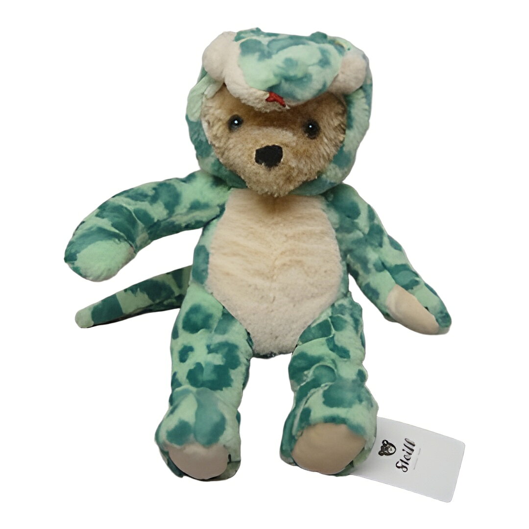 PRODUCT DETAILS シュタイフ プラッシュ snake フーディー テディベア ブロンド 27cm 2024年製 Steiff 113765 ぬいぐるみ【商品仕様】・ブランド：Steiff（シュタイフ）・シリーズ：テディベア・EAN（メーカー型番）：113765・サイズ：27 cm・製造年：2024・限定数：限定なし・化粧箱：なし・証明書：なし・商品状態：新品・未使用 ■ 商品について 海外輸入品（付属の説明書・証明書は英語またはドイツ語表記の場合があります） ■ ご注意 ・掲載画像は実物に近い色味になるよう調整しておりますが、ご利用の環境により差異が生じる場合があります。・複数店舗で在庫を共有しているため、ご注文後に在庫切れとなる場合がございます。 ■ 納期について お届けの目安を必ずご確認ください。 海外正規ルート仕入れ品 海外ブランド ▼ 海外正規ブランド店 正規代理店 ▼ 当 店 ※本商品は並行輸入品です 製造元は正規品と同一のブランド・メーカーです。当店では海外正規ルートより仕入れた商品を取り扱っております。流通ルートが異なるのみで、商品自体に違いはございません。 ── 当店の商品について ── 正規品のみ取り扱い 海外正規店・正規代理店から商品を直接仕入れ、国内に輸入して販売しております。 日本未入荷・海外限定モデルも多数 日本未入荷・海外限定モデルも多数取り扱っております。サイズ・カラー違いや海外限定で販売された製品など、日本では手に入りにくいアイテムをお届けいたします。 お求めやすい価格の理由 海外市場での価格差や流通ルートの違いにより、国内販売価格よりお求めやすくなっております。品質はそのままに、よりお手頃な価格でお届けいたします。 安心保証 ご使用前に万が一、製品に不具合がございました場合は、交換または商品代金のご返金にて対応させていただきます。商品到着後5日以内にご連絡ください。 ご注意 海外からの輸入品となります。海外輸送のため、外箱に軽微なスレ等がある場合がございますが、商品本体には影響ございません。 ※在庫状況は仕入先の在庫情報をもとに出来る限り正確に表示しておりますが、取寄せ商品のため、タイミングによりご注文後に欠品・キャンセルとなる場合がございます。 お探しの商品がございましたら、お気軽にご相談ください。