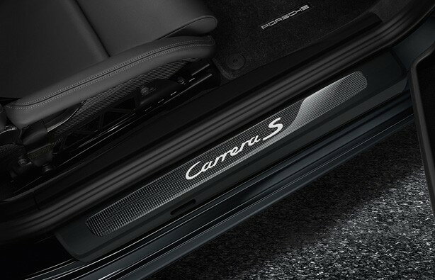 PRODUCT DETAILS ポルシェ純正 ドアシル カーボンファイバー (Door Sills (991) - Carbon Fiber) OEM パーツ【商品情報】・メーカー：ポルシェ純正/対応・部品名：ドアシル カーボンファイバー (Door Sills (991) - Carbon Fiber)・品番：個別にお問い合わせください【ご注意】・米国取り寄せ2〜3週間・適合は車台番号/品番で要確認。 ■ 商品について 海外輸入品（説明書は英語表記の場合あり） ■ ご注意 ・掲載画像は実物に近い色味になるよう調整しておりますが、ご利用の環境により差異が生じる場合があります。・複数店舗で在庫を共有しているため、ご注文後に在庫切れとなる場合がございます。 ■ 納期について お届けの目安を必ずご確認ください。 海外正規ルート仕入れ品 海外ブランド ▼ 海外正規ブランド店 正規代理店 ▼ 当 店 ※本商品は並行輸入品です 製造元は正規品と同一のブランド・メーカーです。当店では海外正規ルートより仕入れた商品を取り扱っております。流通ルートが異なるのみで、商品自体に違いはございません。 ── 当店の商品について ── 正規品のみ取り扱い 海外正規店・正規代理店から商品を直接仕入れ、国内に輸入して販売しております。 日本未入荷・海外限定モデルも多数 日本未入荷・海外限定モデルも多数取り扱っております。サイズ・カラー違いや海外限定で販売された製品など、日本では手に入りにくいアイテムをお届けいたします。 お求めやすい価格の理由 海外市場での価格差や流通ルートの違いにより、国内販売価格よりお求めやすくなっております。品質はそのままに、よりお手頃な価格でお届けいたします。 安心保証 ご使用前に万が一、製品に不具合がございました場合は、交換または商品代金のご返金にて対応させていただきます。商品到着後5日以内にご連絡ください。 ご注意 海外からの輸入品となります。海外輸送のため、外箱に軽微なスレ等がある場合がございますが、商品本体には影響ございません。 ※在庫状況は仕入先の在庫情報をもとに出来る限り正確に表示しておりますが、取寄せ商品のため、タイミングによりご注文後に欠品・キャンセルとなる場合がございます。 お探しの商品がございましたら、お気軽にご相談ください。