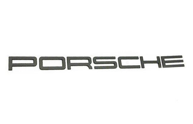 PRODUCT DETAILS ポルシェ純正 エンブレム (Emblem - PORSCHE) OEM パーツ【商品情報】・メーカー：ポルシェ純正/対応・部品名：エンブレム (Emblem - "PORSCHE")・品番：メーカー純正品番をご確認ください【ご注意】・米国取り寄せ2〜3週間・適合は車台番号/品番で要確認。 ■ 商品について 海外輸入品（説明書は英語表記の場合あり） ■ ご注意 ・掲載画像は実物に近い色味になるよう調整しておりますが、ご利用の環境により差異が生じる場合があります。・複数店舗で在庫を共有しているため、ご注文後に在庫切れとなる場合がございます。 ■ 納期について お届けの目安を必ずご確認ください。 海外正規ルート仕入れ品 海外ブランド ▼ 海外正規ブランド店 正規代理店 ▼ 当 店 ※本商品は並行輸入品です 製造元は正規品と同一のブランド・メーカーです。当店では海外正規ルートより仕入れた商品を取り扱っております。流通ルートが異なるのみで、商品自体に違いはございません。 ── 当店の商品について ── 正規品のみ取り扱い 海外正規店・正規代理店から商品を直接仕入れ、国内に輸入して販売しております。 日本未入荷・海外限定モデルも多数 日本未入荷・海外限定モデルも多数取り扱っております。サイズ・カラー違いや海外限定で販売された製品など、日本では手に入りにくいアイテムをお届けいたします。 お求めやすい価格の理由 海外市場での価格差や流通ルートの違いにより、国内販売価格よりお求めやすくなっております。品質はそのままに、よりお手頃な価格でお届けいたします。 安心保証 ご使用前に万が一、製品に不具合がございました場合は、交換または商品代金のご返金にて対応させていただきます。商品到着後5日以内にご連絡ください。 ご注意 海外からの輸入品となります。海外輸送のため、外箱に軽微なスレ等がある場合がございますが、商品本体には影響ございません。 ※在庫状況は仕入先の在庫情報をもとに出来る限り正確に表示しておりますが、取寄せ商品のため、タイミングによりご注文後に欠品・キャンセルとなる場合がございます。 お探しの商品がございましたら、お気軽にご相談ください。