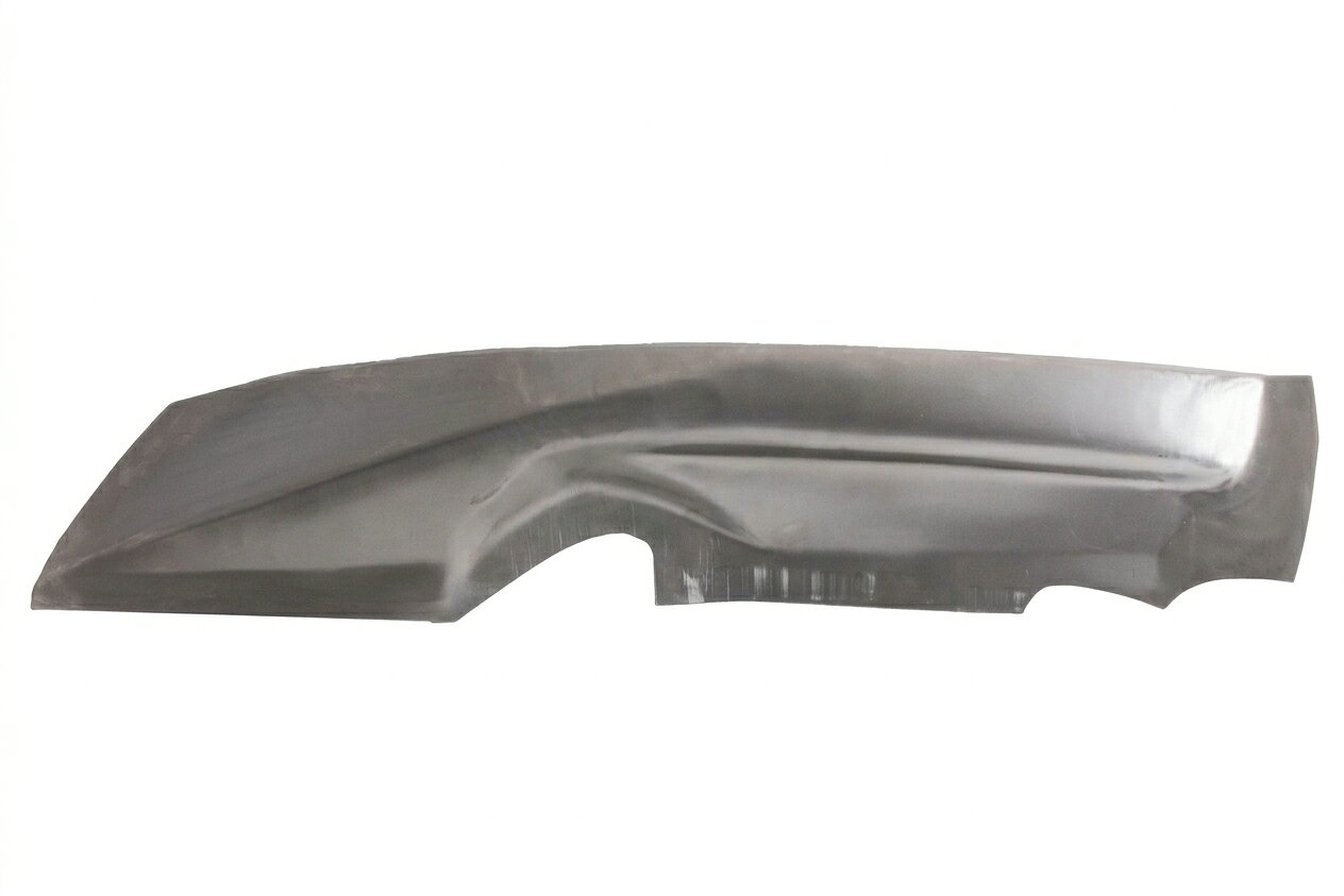 PRODUCT DETAILS ポルシェ 356B T5 用 フロントトランク インテリアパネル フロント左 (Front Trunk Interior Panel)【商品情報】・部品名：フロントトランク インテリアパネル (Interior Panel Front Trunk)・対応車種：356B T5・仕様：フロント左 / 重量：2.5kg【ご注意】・海外からの取り寄せ商品です・適合は車台番号や年式で必ずご確認ください・取り付けは専門店での作業を推奨します ■ 商品について 海外輸入品（説明書は英語表記の場合あり） ■ ご注意 ・掲載画像は実物に近い色味になるよう調整しておりますが、ご利用の環境により差異が生じる場合があります。・複数店舗で在庫を共有しているため、ご注文後に在庫切れとなる場合がございます。 ■ 納期について お届けの目安を必ずご確認ください。 海外正規ルート仕入れ品 海外ブランド ▼ 海外正規ブランド店 正規代理店 ▼ 当 店 ※本商品は並行輸入品です 製造元は正規品と同一のブランド・メーカーです。当店では海外正規ルートより仕入れた商品を取り扱っております。流通ルートが異なるのみで、商品自体に違いはございません。 ── 当店の商品について ── 正規品のみ取り扱い 海外正規店・正規代理店から商品を直接仕入れ、国内に輸入して販売しております。 日本未入荷・海外限定モデルも多数 日本未入荷・海外限定モデルも多数取り扱っております。サイズ・カラー違いや海外限定で販売された製品など、日本では手に入りにくいアイテムをお届けいたします。 お求めやすい価格の理由 海外市場での価格差や流通ルートの違いにより、国内販売価格よりお求めやすくなっております。品質はそのままに、よりお手頃な価格でお届けいたします。 安心保証 ご使用前に万が一、製品に不具合がございました場合は、交換または商品代金のご返金にて対応させていただきます。商品到着後5日以内にご連絡ください。 ご注意 海外からの輸入品となります。海外輸送のため、外箱に軽微なスレ等がある場合がございますが、商品本体には影響ございません。 ※在庫状況は仕入先の在庫情報をもとに出来る限り正確に表示しておりますが、取寄せ商品のため、タイミングによりご注文後に欠品・キャンセルとなる場合がございます。 お探しの商品がございましたら、お気軽にご相談ください。