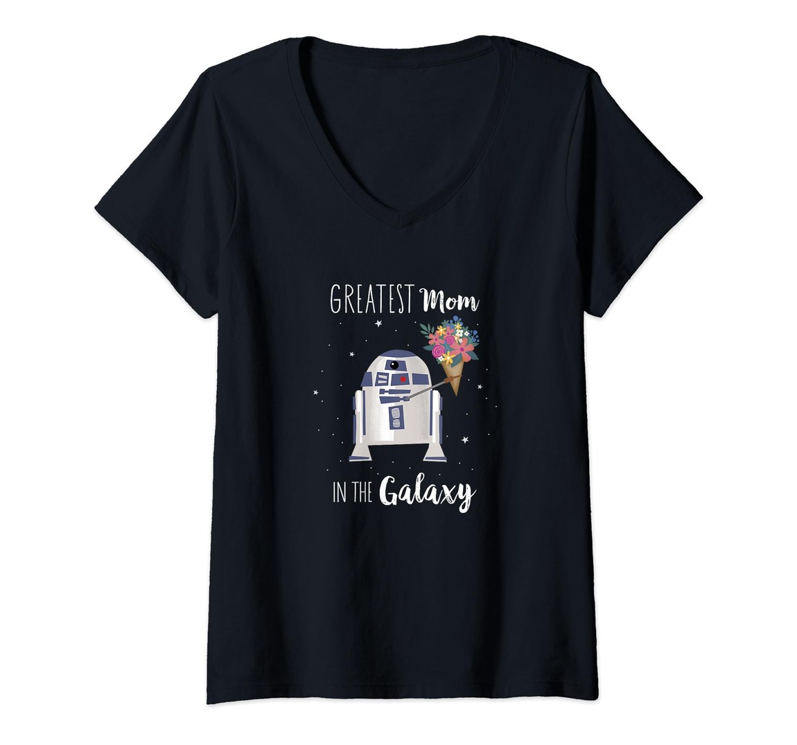 スターウォーズ Star Wars R2-D2 グレイテスト・マム・イン・ザ・ギャラクシー デザイン Vネック Tシャツ 半袖【商品情報】・ ブランド: スターウォーズ公式ライセンス・ デザイン: R2-D2 / Greatest Mom In The Galaxy・ アイテム種別: Vネック Tシャツ・ 袖丈: 半袖【特徴】・ 人気キャラクターのR2-D2と「Greatest Mom In The Galaxy」のテキストを組み合わせたデザインです。・ スターウォーズの世界観を表現した、母の日のギフトにも最適な公式アパレルです。・ 首元をすっきりと見せるVネック仕様で、カジュアルなコーディネートに重宝します。・ 裾と袖口にダブルステッチを施した、軽量でクラシックなフィット感のアイテムです。・ ディズニーランドやディズニーワールドへの家族旅行、日常のワードローブとして幅広く楽しめます。■ サイズ表（着用者の身体サイズ目安・1インチ=約2.54cm換算）※海外(米国)規格です。ゆとりを含むため普段のサイズより1つ下を選ぶ方もいます。【レディース】サイズバストウエストXS84〜86cm64〜66cmS89〜91cm69〜71cmM94〜97cm74〜76cmL99〜104cm79〜84cmXL107〜112cm86〜91cmXXL(2XL)114〜122cm94〜102cm※モニター環境により色味が実物と異なる場合があります。海外倉庫からの入荷のためお届けまでお時間をいただきます。※サイズについて海外規格のため、ご注文前に上記サイズ表を必ずご確認ください。サイズ選び間違いによる交換・返品はお受けできません。