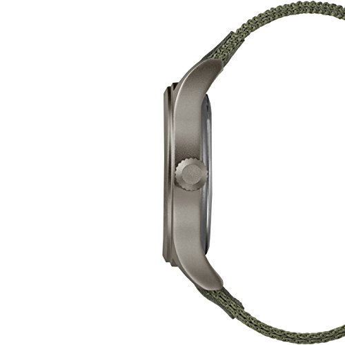 Timex メンズ Expedition Scout 40mm 腕時計 グレーケース グリーンダイアル グリーンファブリックストラップ