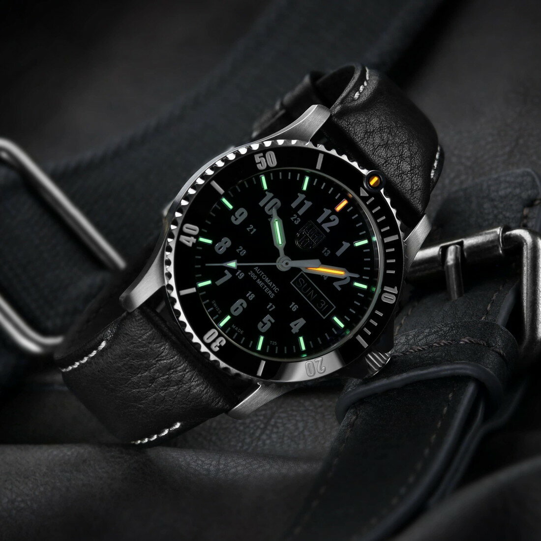 Luminoxルミノックス スイス製 0921 スポーツタイマー オートマチック シルバー ブラック