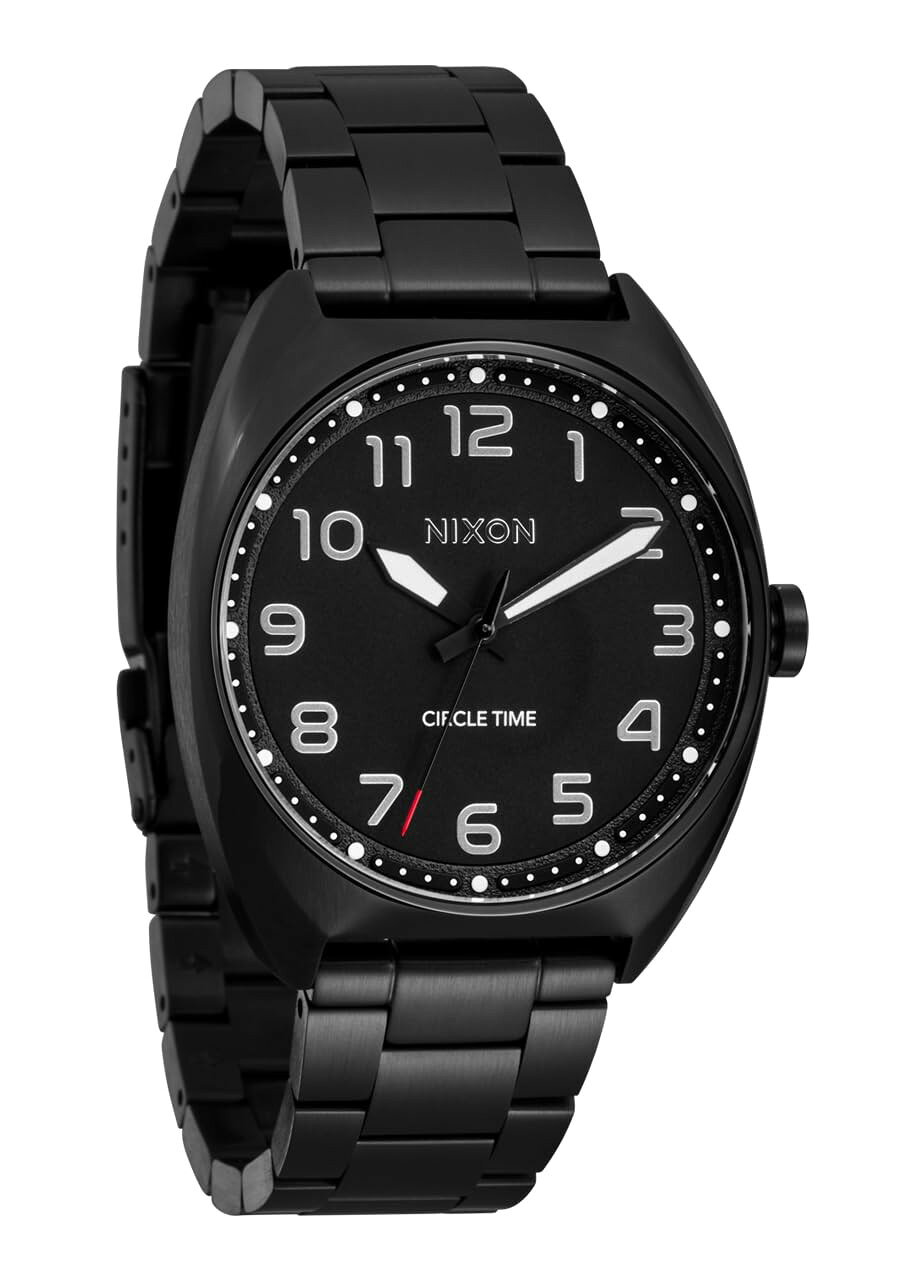 PRODUCT DETAILS NIXON Mullet Stainless Steel 腕時計 ブラック メンズ 38mm ステンレスバンド 100m防水 A1401【商品仕様】・ ブランド：NIXON・ ムーブメント：アナログ・ ケース素材：ステンレススチール・ ケース径：38mm・ バンド素材：ステンレススチール・ バンド幅：20mm・ 文字盤色：ブラック・ 風防：硬質ミネラルクリスタル・ 防水性：100m防水（10気圧）・ 留め具：ロッキングデプロワイヤントクラスプ【特徴】・ 装着時の快適さを追求した、厚みを抑えた薄型のケースデザインを採用しています。・ 文字盤には視認性を高めるアッププリントの数字と、蓄光機能を備えた針を使用しています。・ ステンレススチール製のブレスレットには、容易に着脱が可能なクイックリリース機能を搭載しています。・ ケースとバンドに耐久性のあるステンレススチール素材を使用し、100mの防水性能を備えています。・ ビジネスシーンからカジュアルな場面まで対応する、汎用性の高いアナログウォッチです。 ■ 商品について 海外輸入品（説明書は英語表記の場合あり） ■ ご注意 ・掲載画像は実物に近い色味になるよう調整しておりますが、ご利用の環境により差異が生じる場合があります。・複数店舗で在庫を共有しているため、ご注文後に在庫切れとなる場合がございます。 ■ 納期について お届けの目安を必ずご確認ください。 海外正規ルート仕入れ品 海外ブランド ▼ 海外正規ブランド店 正規代理店 ▼ 当 店 ※本商品は並行輸入品です 製造元は正規品と同一のブランド・メーカーです。当店では海外正規ルートより仕入れた商品を取り扱っております。流通ルートが異なるのみで、商品自体に違いはございません。 ── 当店の商品について ── 正規品のみ取り扱い 海外正規店・正規代理店から商品を直接仕入れ、国内に輸入して販売しております。 日本未入荷・海外限定モデルも多数 日本未入荷・海外限定モデルも多数取り扱っております。サイズ・カラー違いや海外限定で販売された製品など、日本では手に入りにくいアイテムをお届けいたします。 お求めやすい価格の理由 海外市場での価格差や流通ルートの違いにより、国内販売価格よりお求めやすくなっております。品質はそのままに、よりお手頃な価格でお届けいたします。 安心保証 ご使用前に万が一、製品に不具合がございました場合は、交換または商品代金のご返金にて対応させていただきます。商品到着後5日以内にご連絡ください。 ご注意 海外からの輸入品となります。海外輸送のため、外箱に軽微なスレ等がある場合がございますが、商品本体には影響ございません。 ※在庫状況は仕入先の在庫情報をもとに出来る限り正確に表示しておりますが、取寄せ商品のため、タイミングによりご注文後に欠品・キャンセルとなる場合がございます。 お探しの商品がございましたら、お気軽にご相談ください。