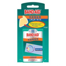 バンドエイド 外反母趾用 レギュラーサイズ 商品説明 『バンドエイド 外反母趾用 レギュラーサイズ』 「もう1枚の皮膚」があなたの足を守ります。 ◆しなやかなクッションがあなたの足を靴との摩擦から守ります。 ◆独自のデザインと、優れた伸縮性でぴったりと密着しズレません。 ◆皮膚呼吸を妨げず、汗や水に強い防水タイプ。 ◆つけたまま入浴もでき、数日間貼ったままでいられるのでとても経済的です。 ◆お肌にやさしい低アレルギー性 ○バンドエイドブランドフットケア製品の秘密は、新発想の水分を吸収・保持できるパッドにあります。フットケア専門医によって独自に開発されたクッションがしっかりそしてしなやかに皮膚に密着し、まるでもう1枚の皮膚のように患部をおおいます。外反母趾の痛みの原因となる靴の圧迫や摩擦から、あなたの足を1日中保護します。 ◆糖尿病・皮膚病をお持ちの方は使用前に医師にご相談ください。 ◆レギュラーサイズ：4．7cmX6．8cm バンドエイド 外反母趾用 レギュラーサイズ　詳細 原材料など 商品名 バンドエイド 外反母趾用 レギュラーサイズ 内容量 4枚入 販売者 J＆J(ジョンソン＆ジョンソン ) ご使用上の注意 中の使用説明書をよくお読みください。 ◆デンマーク製 ◆「バンドエイド」はジョンソン・エンド・ジョンソンの登録商標です。 広告文責 株式会社プログレシブクルー072-265-0007 区分 日用品【72個セット】【1ケース分】 バンドエイド 外反母趾用 レギュラーサイズ(4枚入)　×72個セット　1ケース分