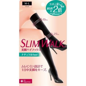 スリムウォーク 美脚ハイソックス ナチュラルfeel M-L 商品説明 『スリムウォーク 美脚ハイソックス ナチュラルfeel M-L』 ◆美脚リフト構造(足首27hPa、ふくらはぎ19hPa)。 ◆ナチュラルな風合いのコットン混素材で快適なはきごこち。 ◆空気がとおりやすいメッシュ状の「エアスルー編み」を採用。約2倍※の通気性。 ※メーカー品「美脚ソックス」との通気性測定値比較。 ◆跡のこりがしにくい(くちゴム裏プレーン編み)。 ◆先端シームレスでスッキリ。足先・かかと部消臭繊維使用。 ◆カラー：ブラック ◆タイプ：ソックスタイプ、おそと用 スリムウォーク 美脚ハイソックス ナチュラルfeel M-L　詳細 原材料など 商品名 スリムウォーク 美脚ハイソックス ナチュラルfeel M-L 内容量 1足 販売者 ピップ 規格概要 M-Lサイズ：ふくらはぎ36-42cm、足首21-25cm、足サイズ23-25cm 広告文責 株式会社プログレシブクルー072-265-0007 区分 日用品スリムウォーク 美脚ハイソックス ナチュラルfeel M-L×10個セット　